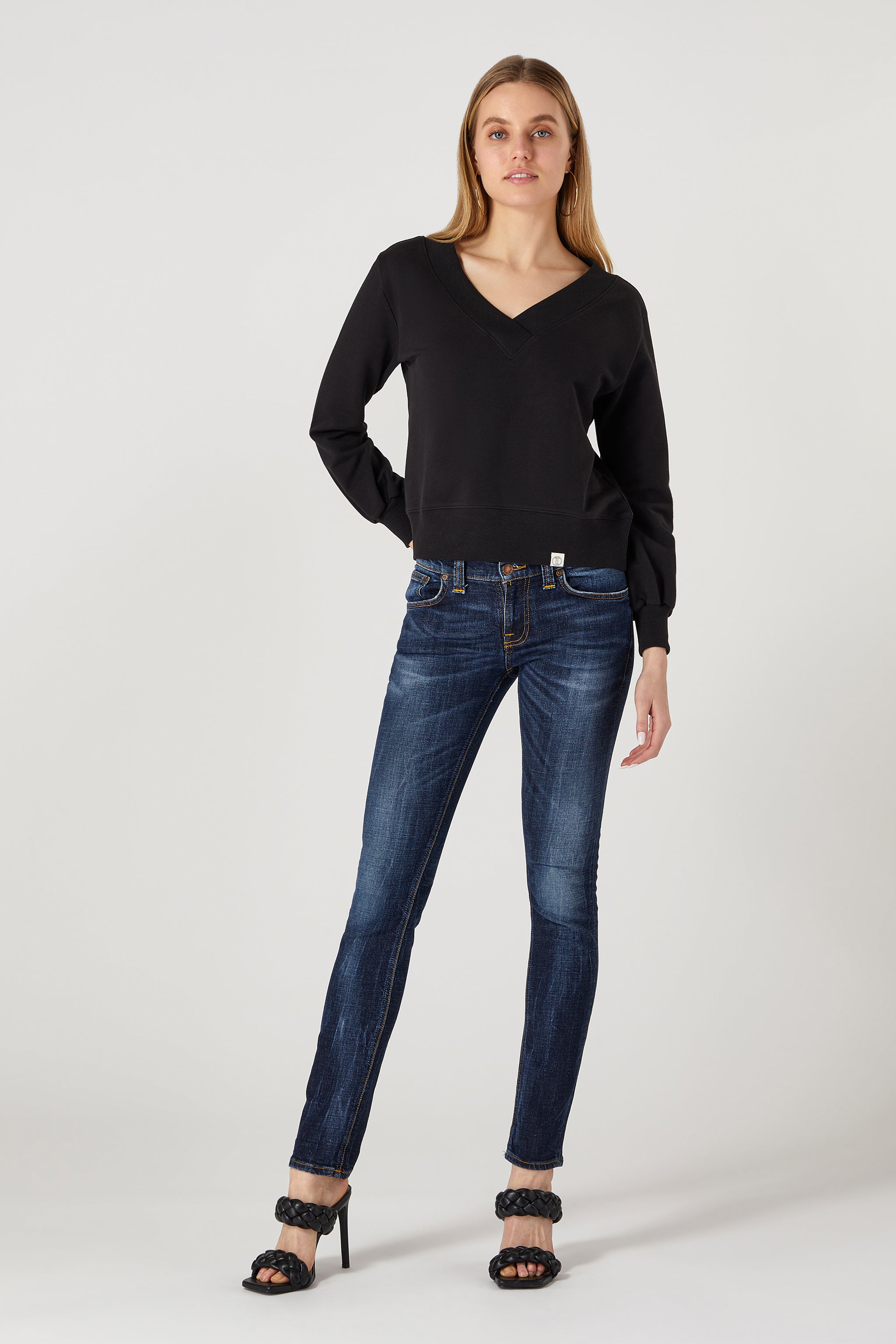Fiona V-neck Sweatshirt
