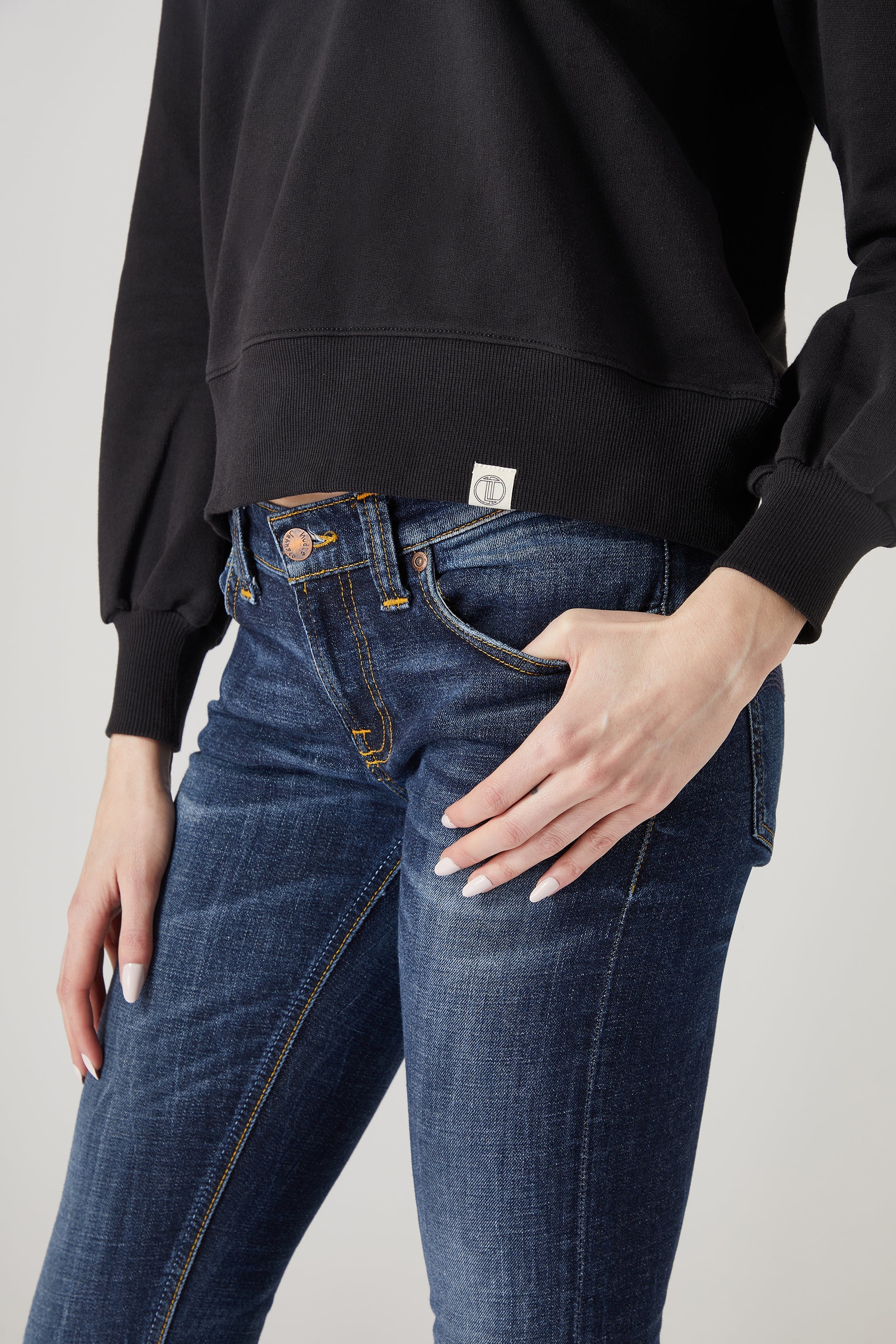 Fiona V-neck Sweatshirt