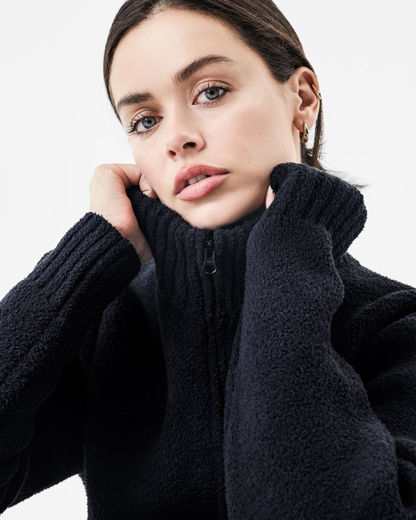 Snug Lite Mock Neck Zip-up