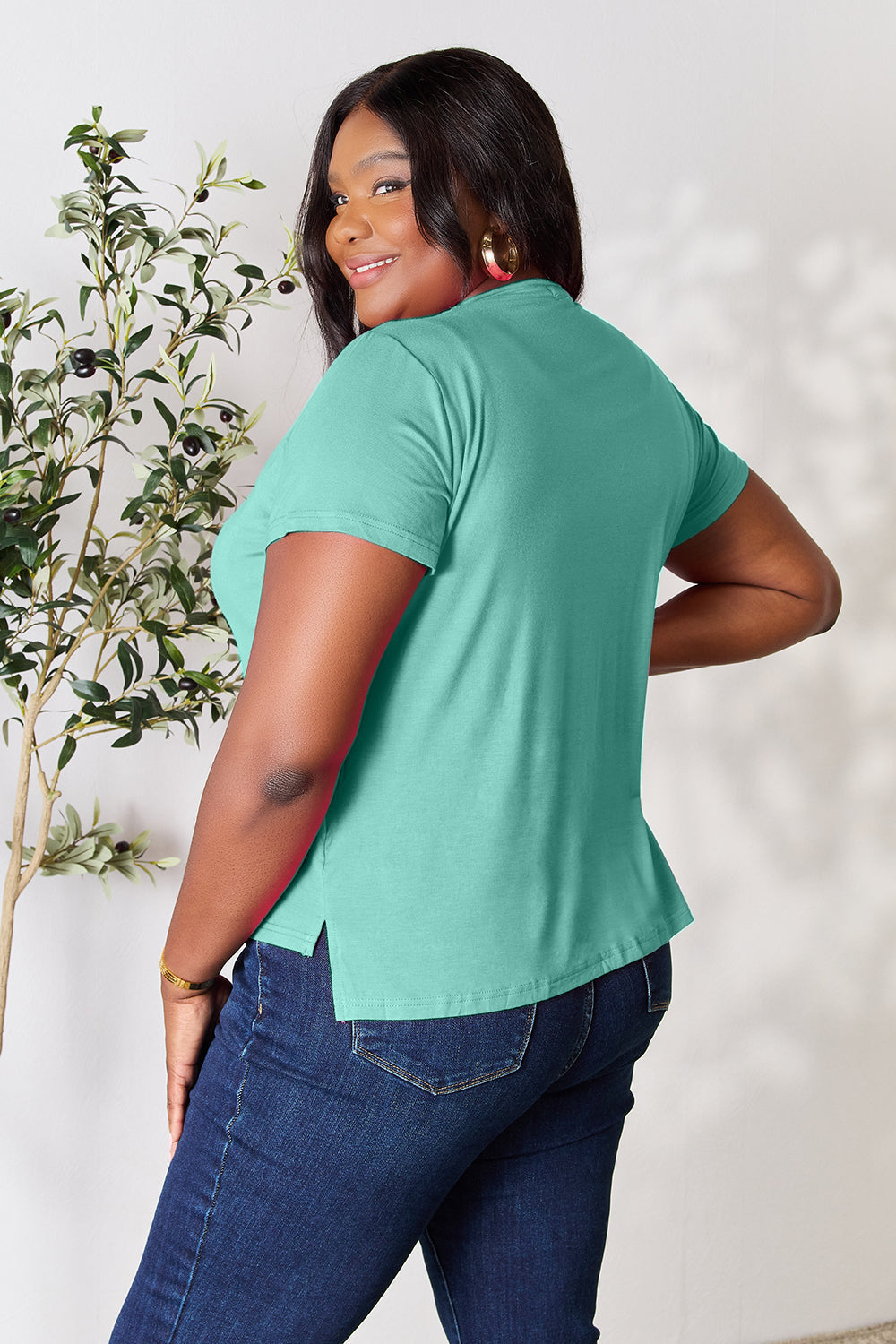 Basic Bae Full Size Round Neck Short Sleeve T-shirt