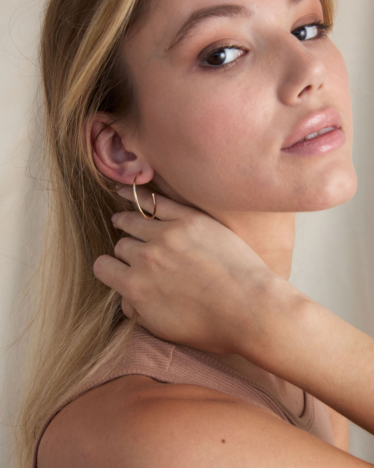 Simplicity Midi Hoop Earrings