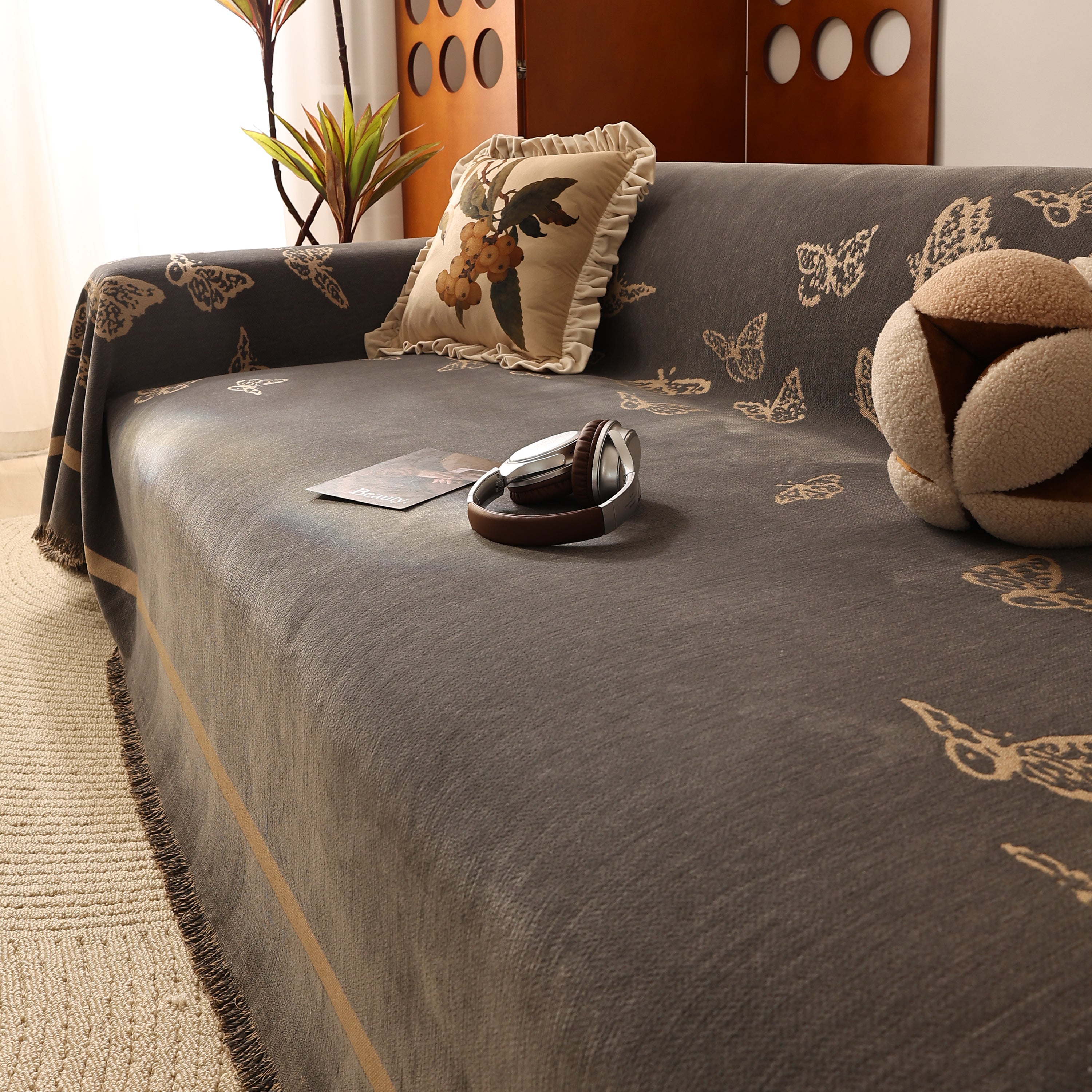 Butterfly Jacquard Soft Couch Blankets Cover For Couch Reversible Modern Sofa Slipcover Throw Covers