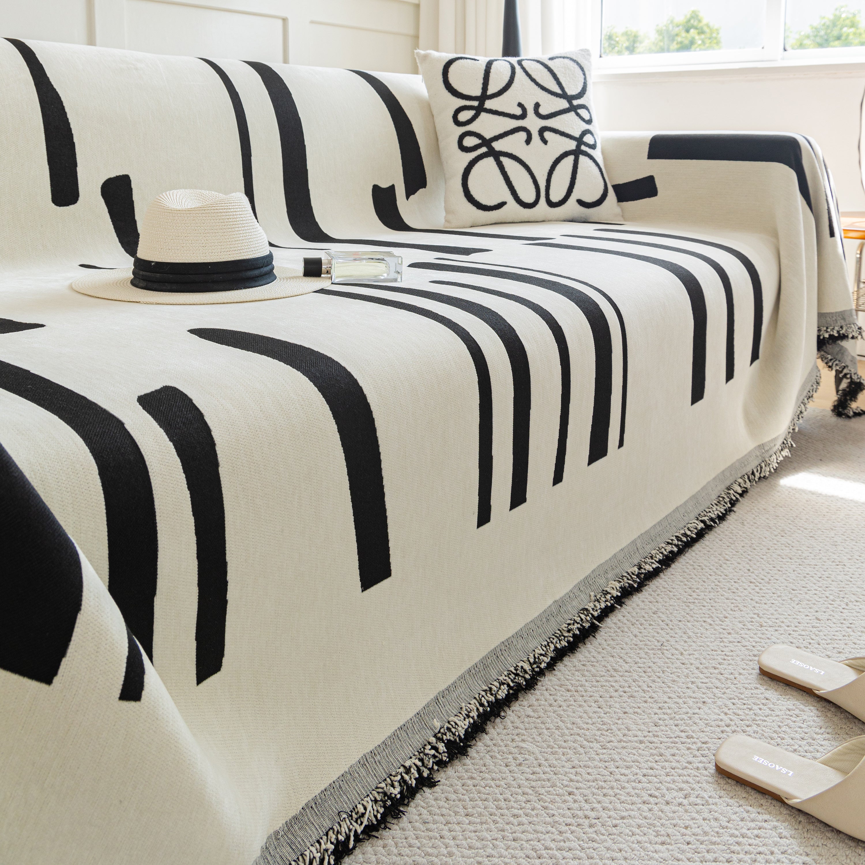 Soft Cozy Chenille Throw Cover For Couch With Tassel Accents, Dustproof Soft Throws For Sofa