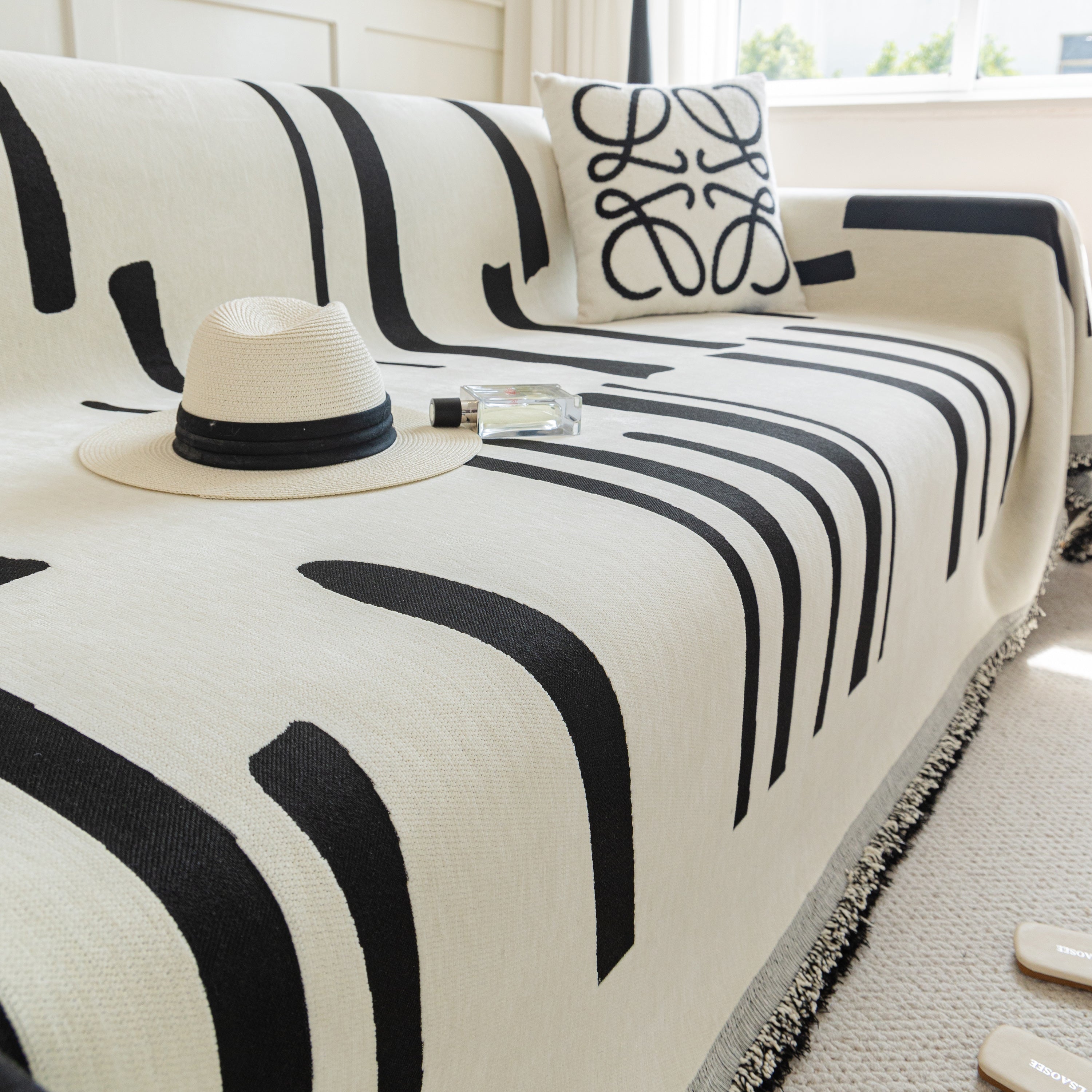 Soft Cozy Chenille Throw Cover For Couch With Tassel Accents, Dustproof Soft Throws For Sofa