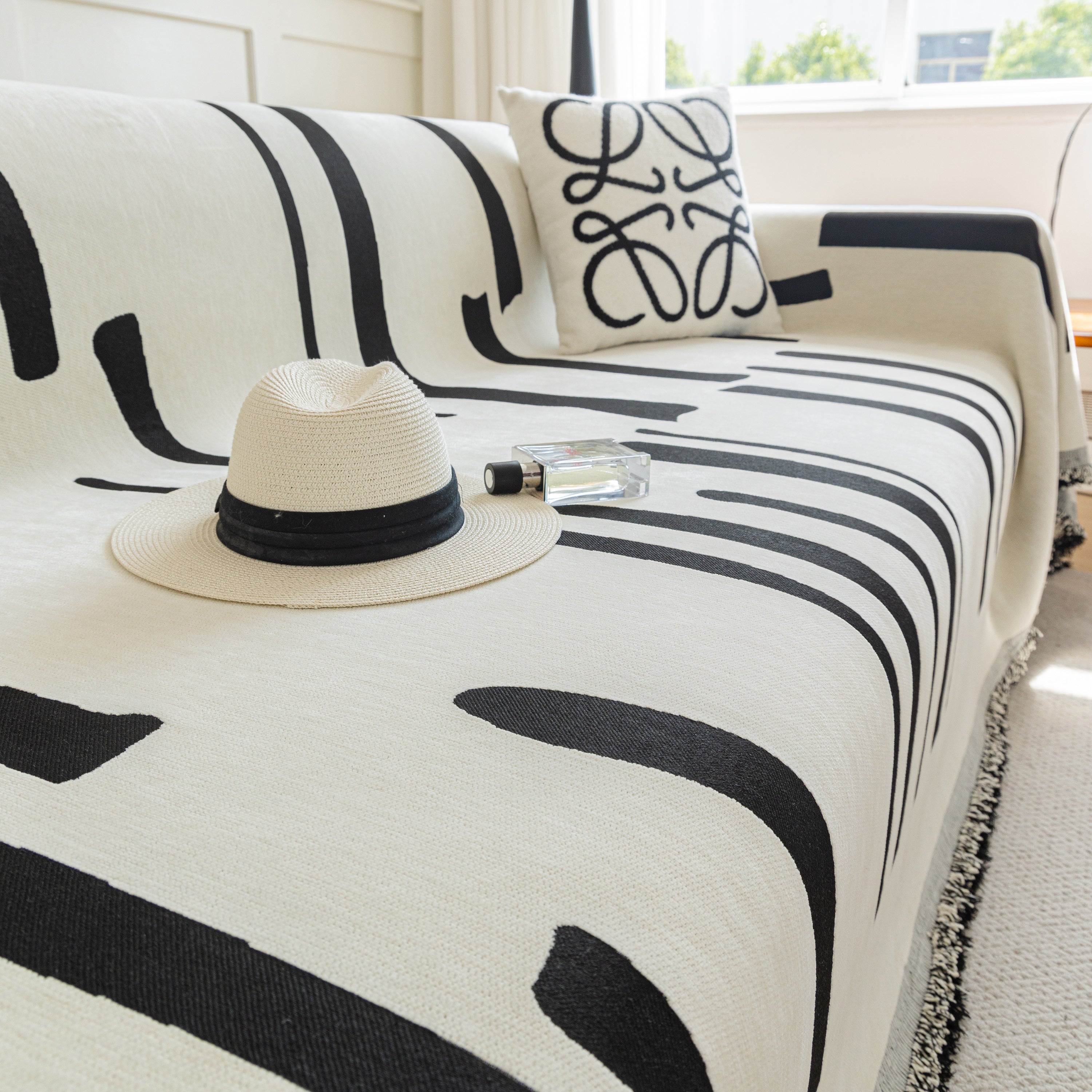 Soft Cozy Chenille Throw Cover For Couch With Tassel Accents, Dustproof Soft Throws For Sofa