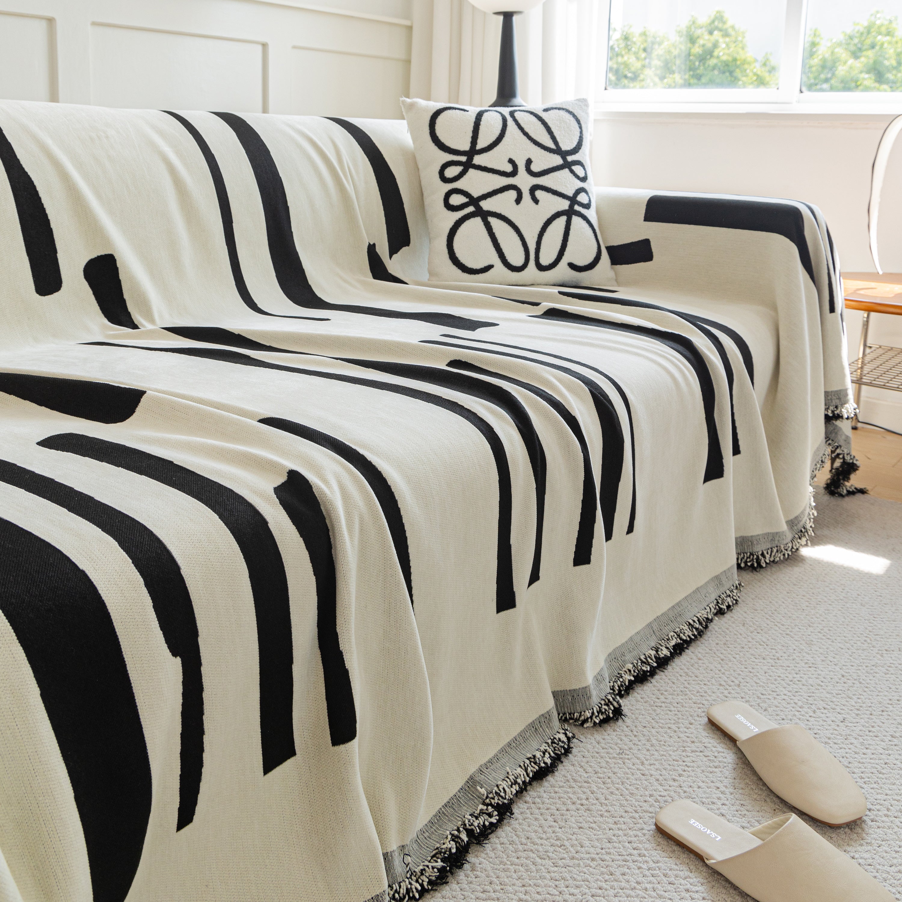 Soft Cozy Chenille Throw Cover For Couch With Tassel Accents, Dustproof Soft Throws For Sofa