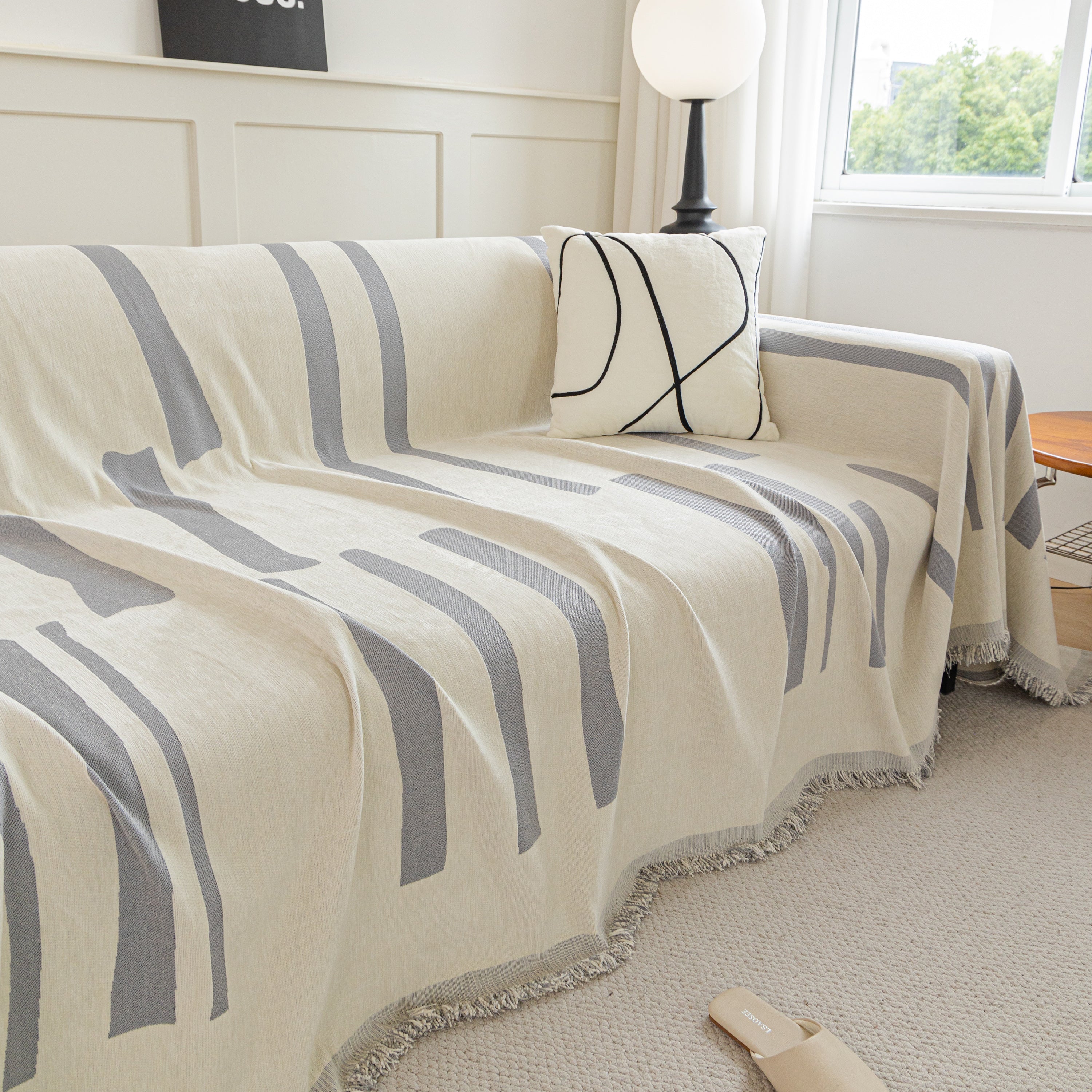 Soft Cozy Chenille Throw Cover For Couch With Tassel Accents, Dustproof Soft Throws For Sofa