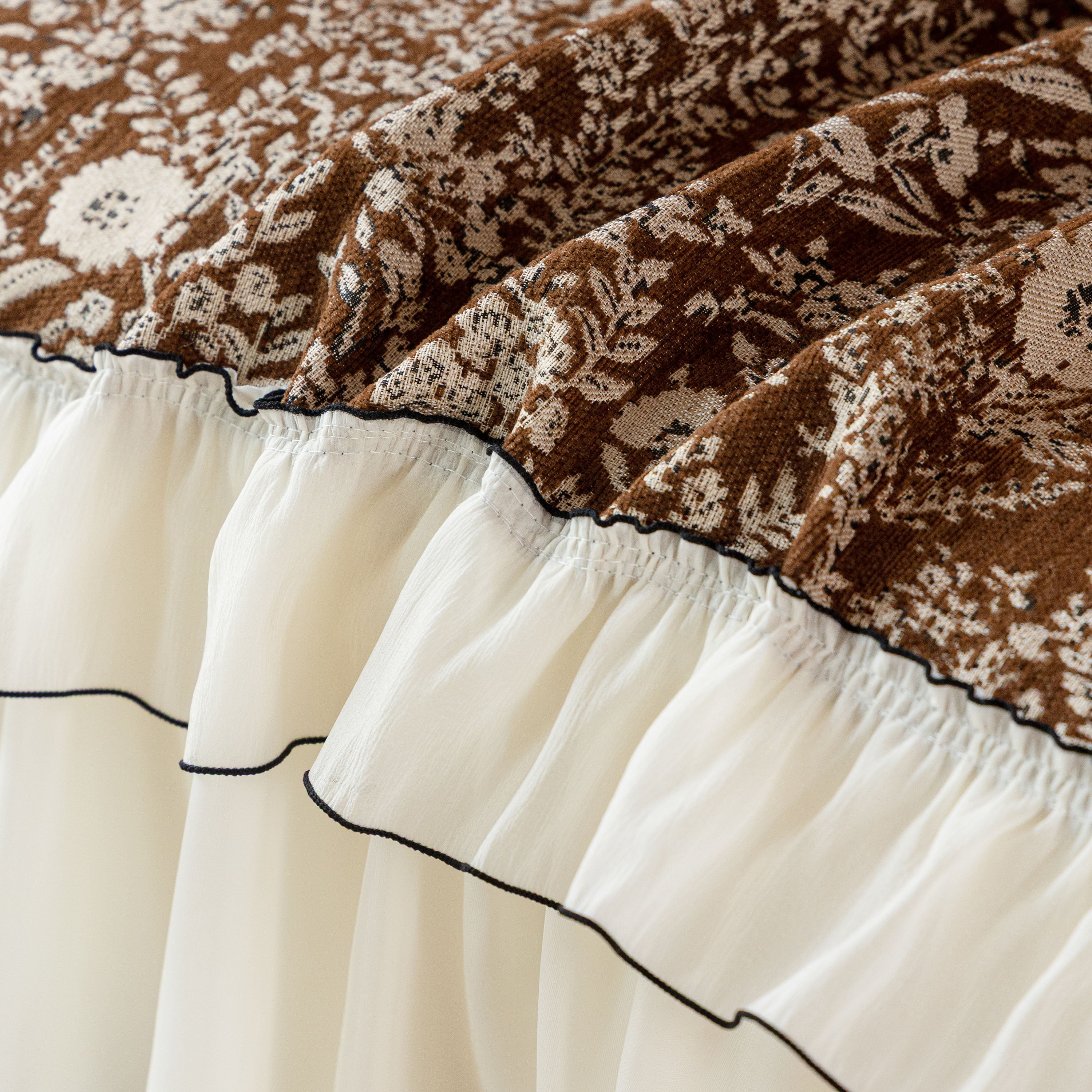 French Country Floral Sofa Cover With Chiffon Ruffle Skirt, Vintage Sofa Throw Cover