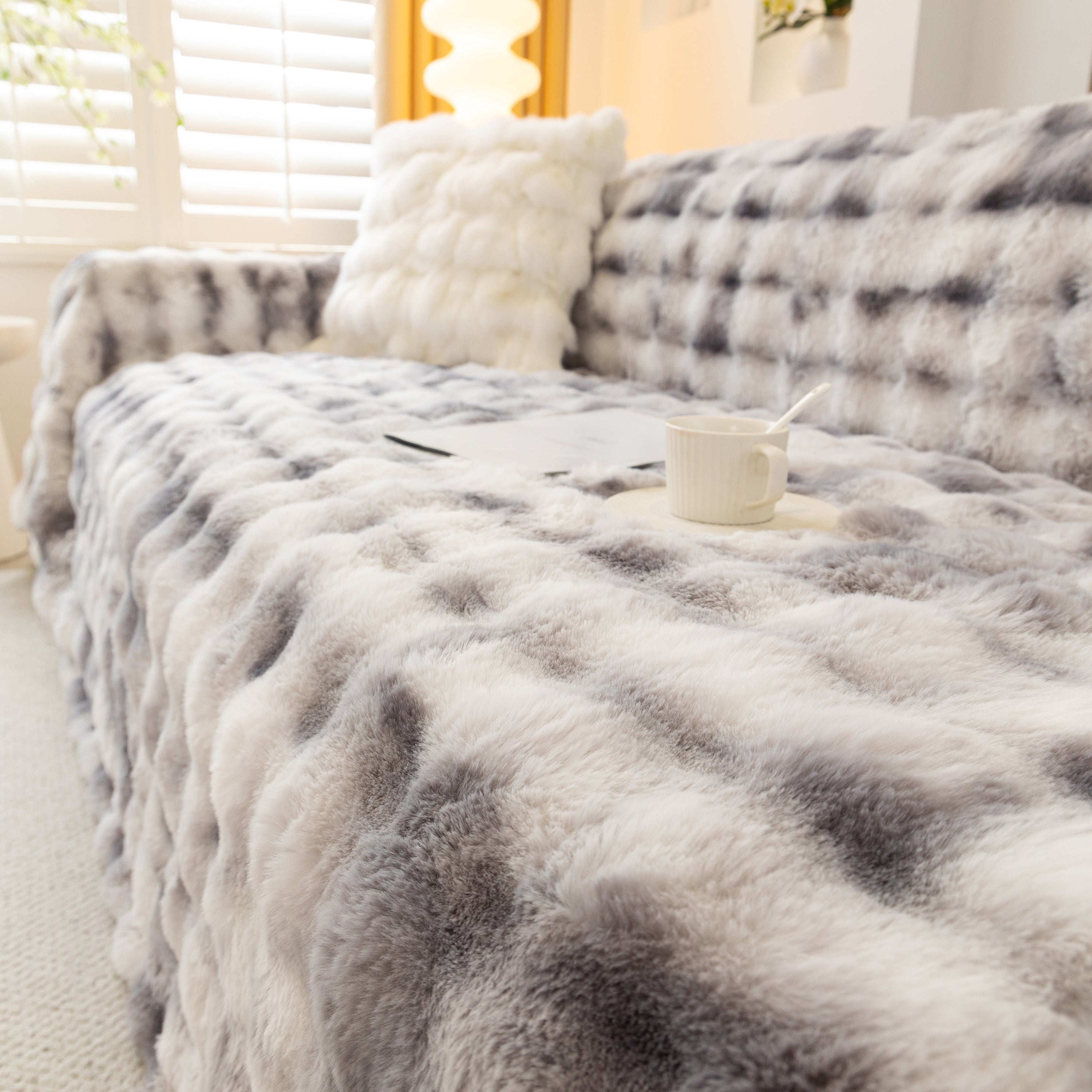 Thick Faux Fur Couch Cover Fluffy Fuzzy Warm Washable Furniture Protector For Kids Pets