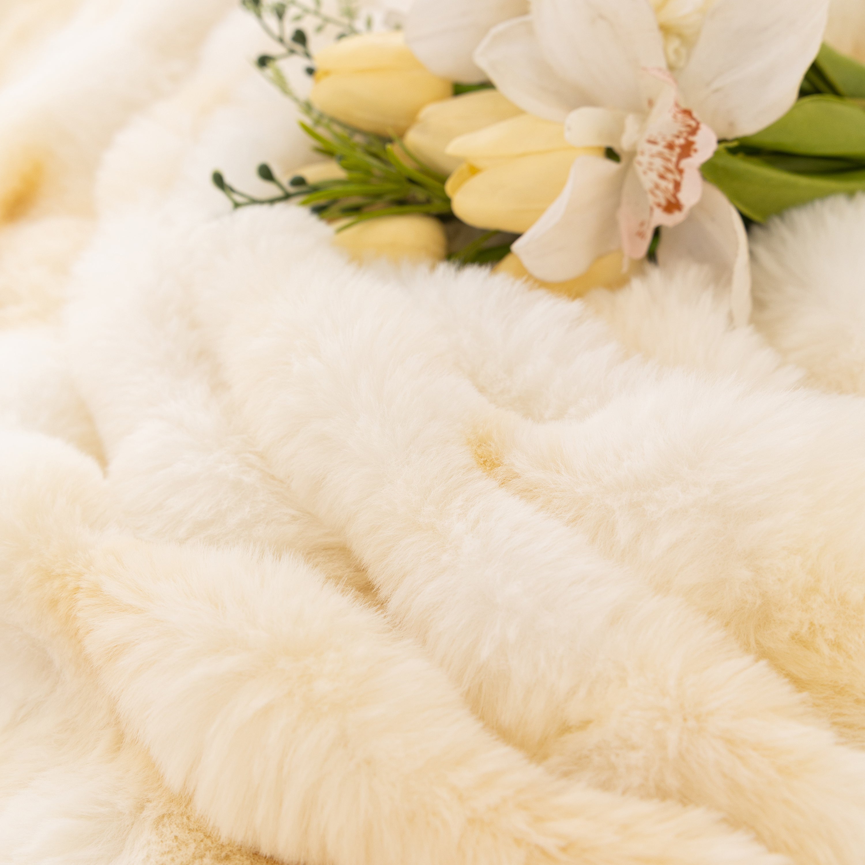 Thick Faux Fur Couch Cover Fluffy Fuzzy Warm Washable Furniture Protector For Kids Pets