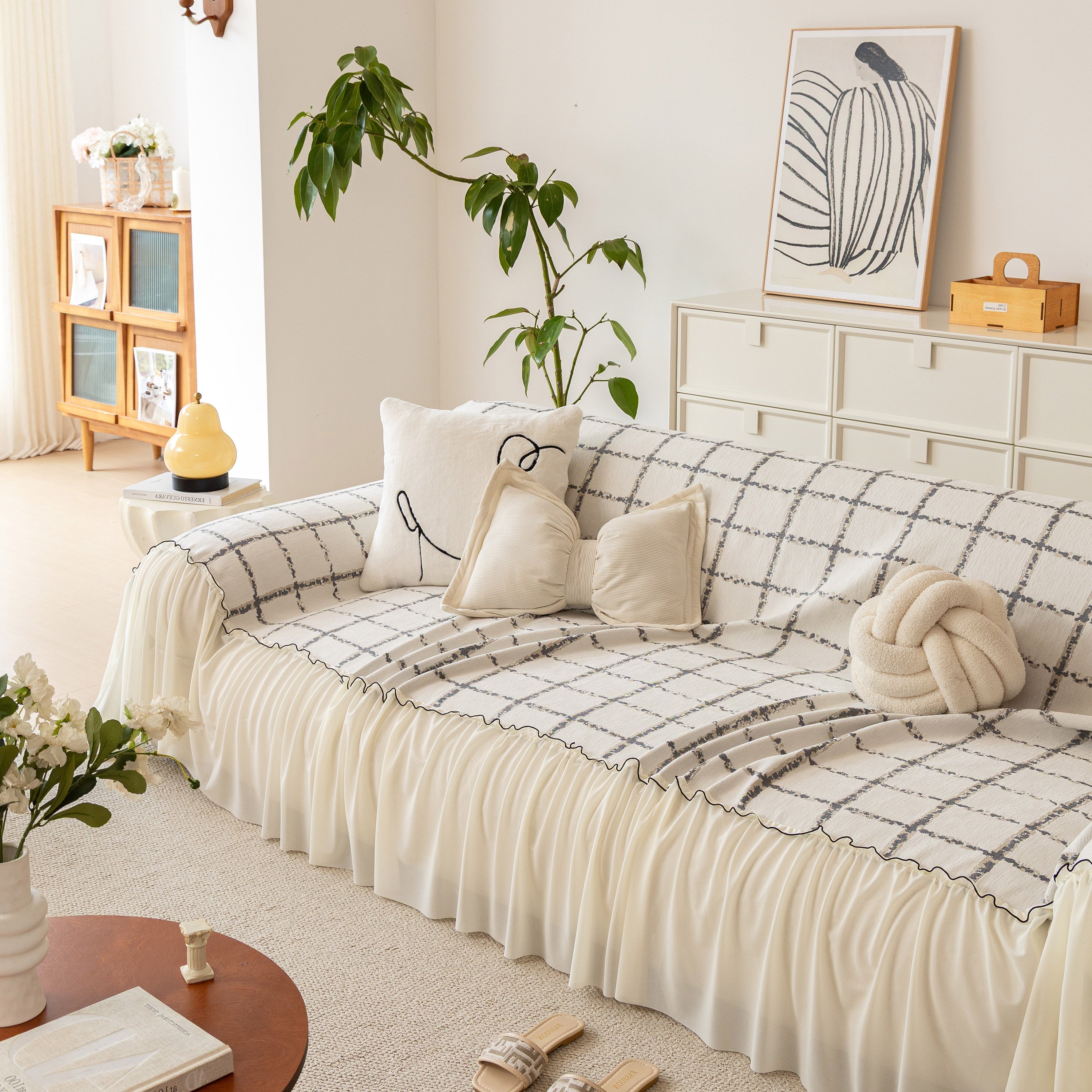 Grid Sofa Cover With Ruffle Skirt – Soft, Decorative, Full-cover Couch Protector