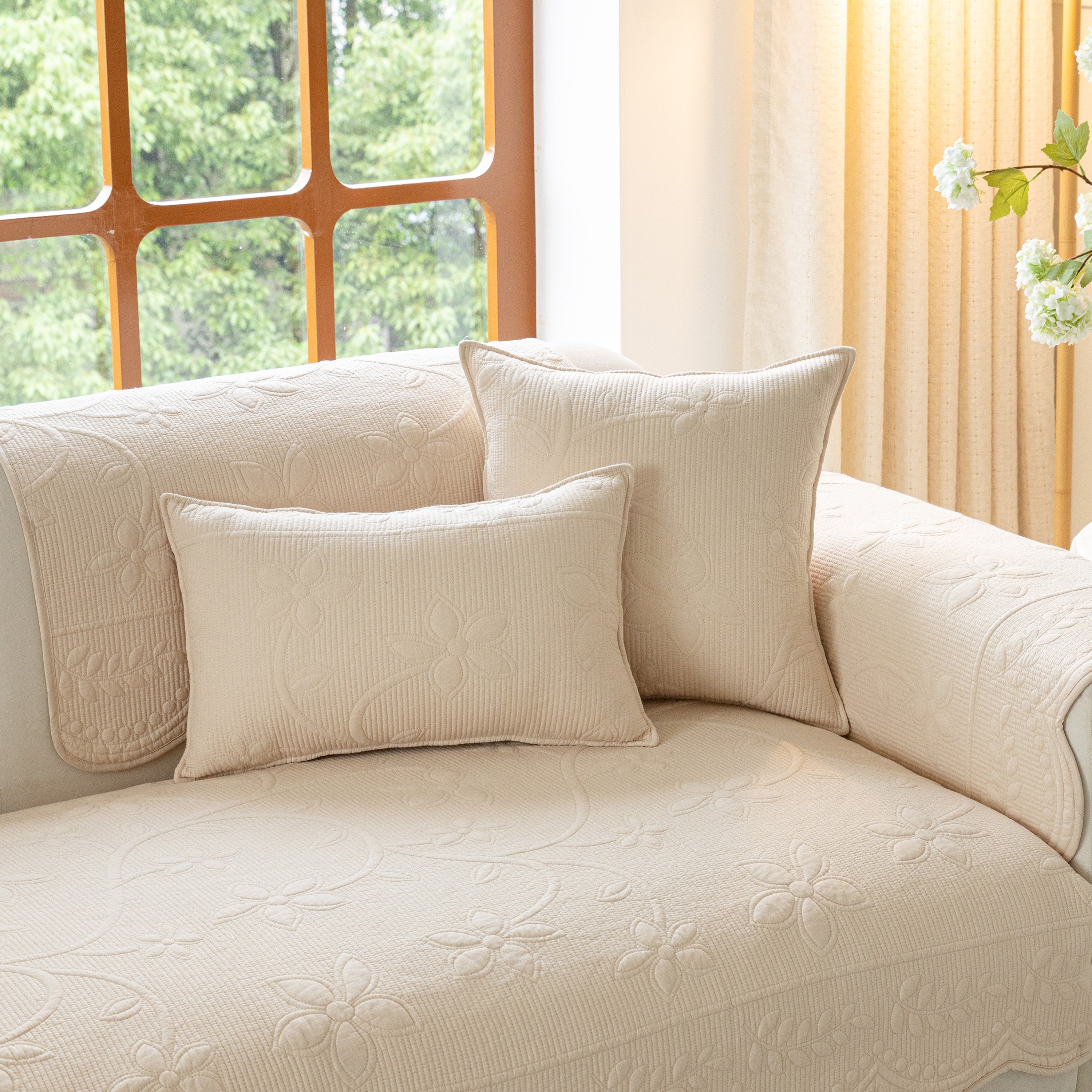 Floral Cotton Quilted Sofa Cover, Non-slip Couch Protector With Scalloped Edges