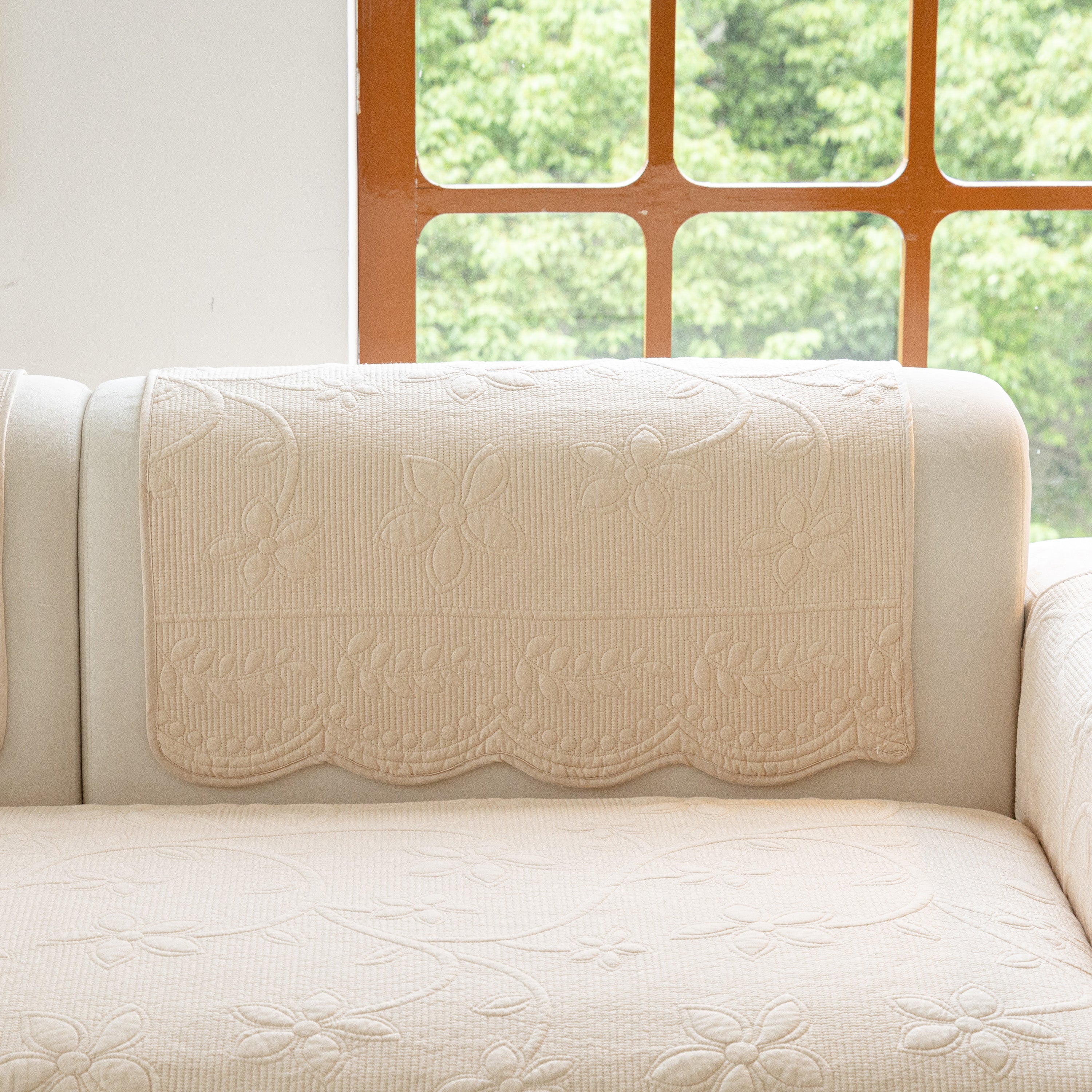 Floral Cotton Quilted Sofa Cover, Non-slip Couch Protector With Scalloped Edges