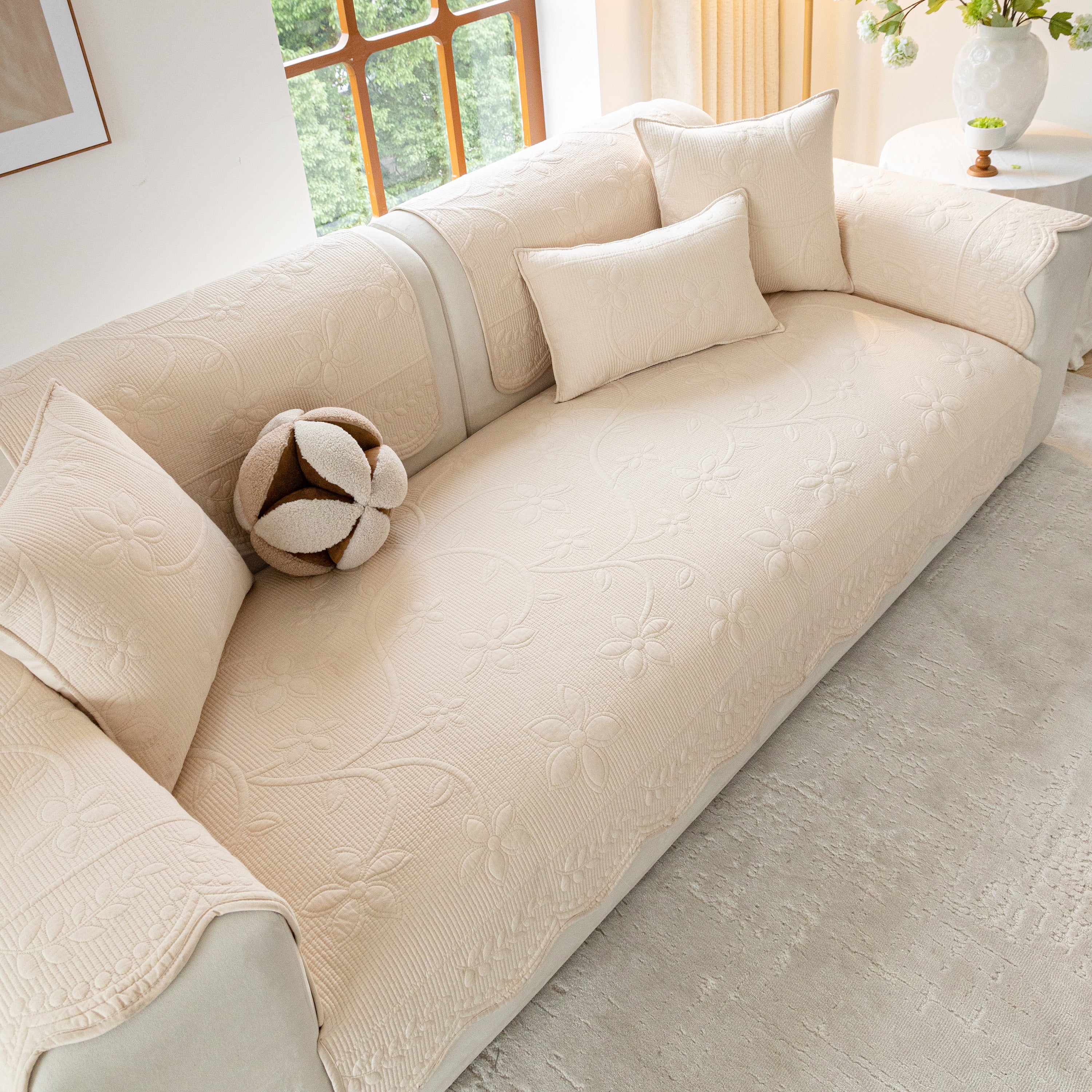 Floral Cotton Quilted Sofa Cover, Non-slip Couch Protector With Scalloped Edges