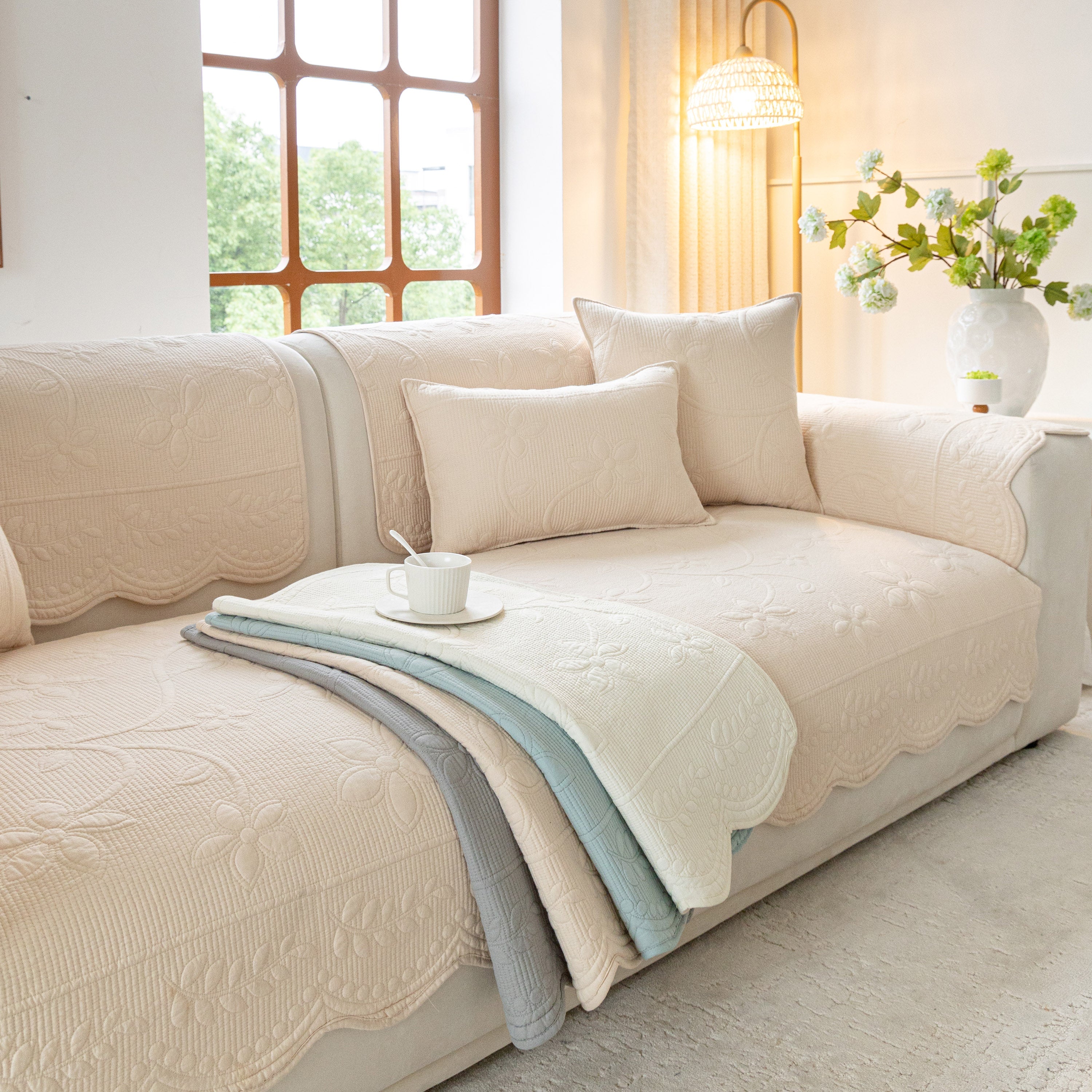 Floral Cotton Quilted Sofa Cover, Non-slip Couch Protector With Scalloped Edges