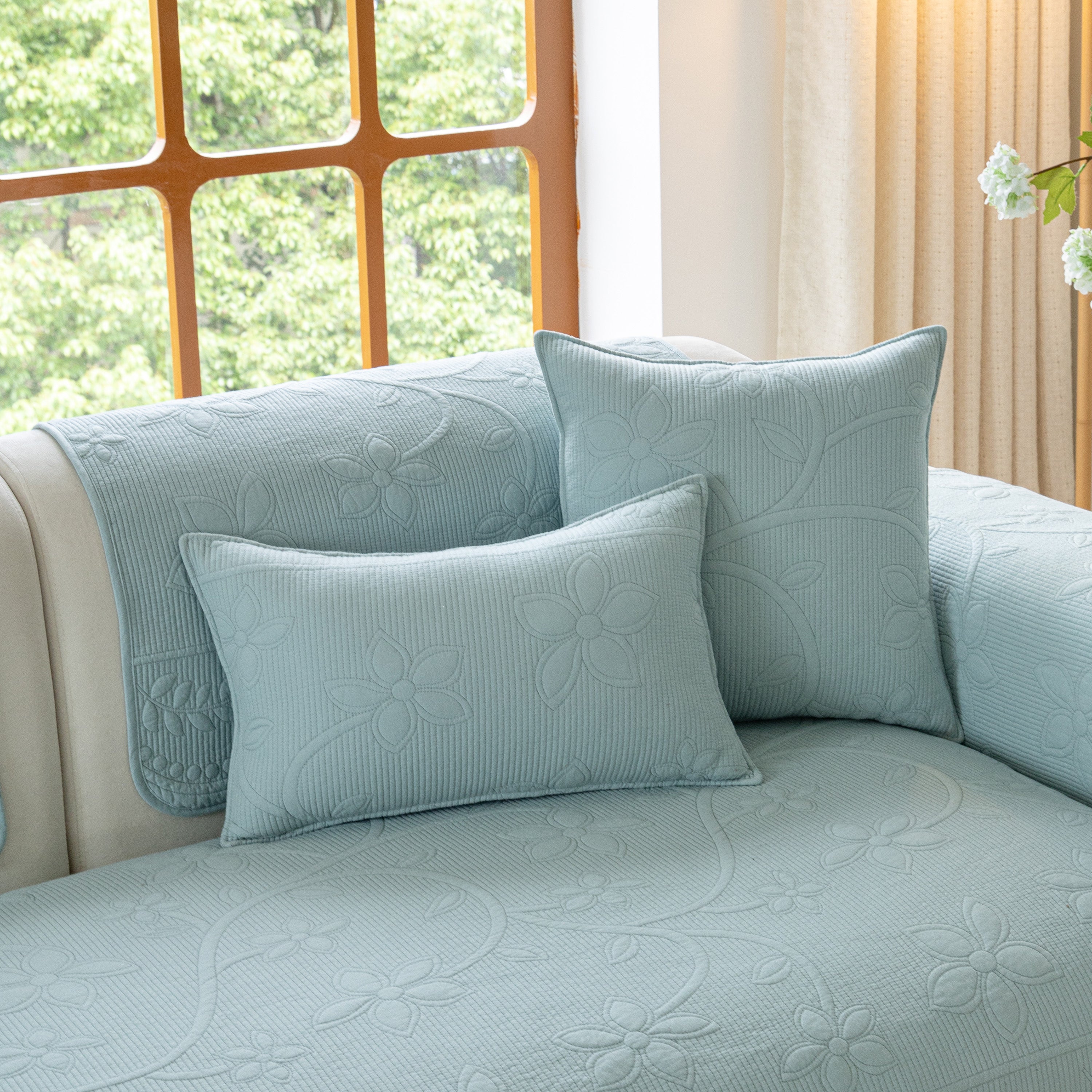 Floral Cotton Quilted Sofa Cover, Non-slip Couch Protector With Scalloped Edges