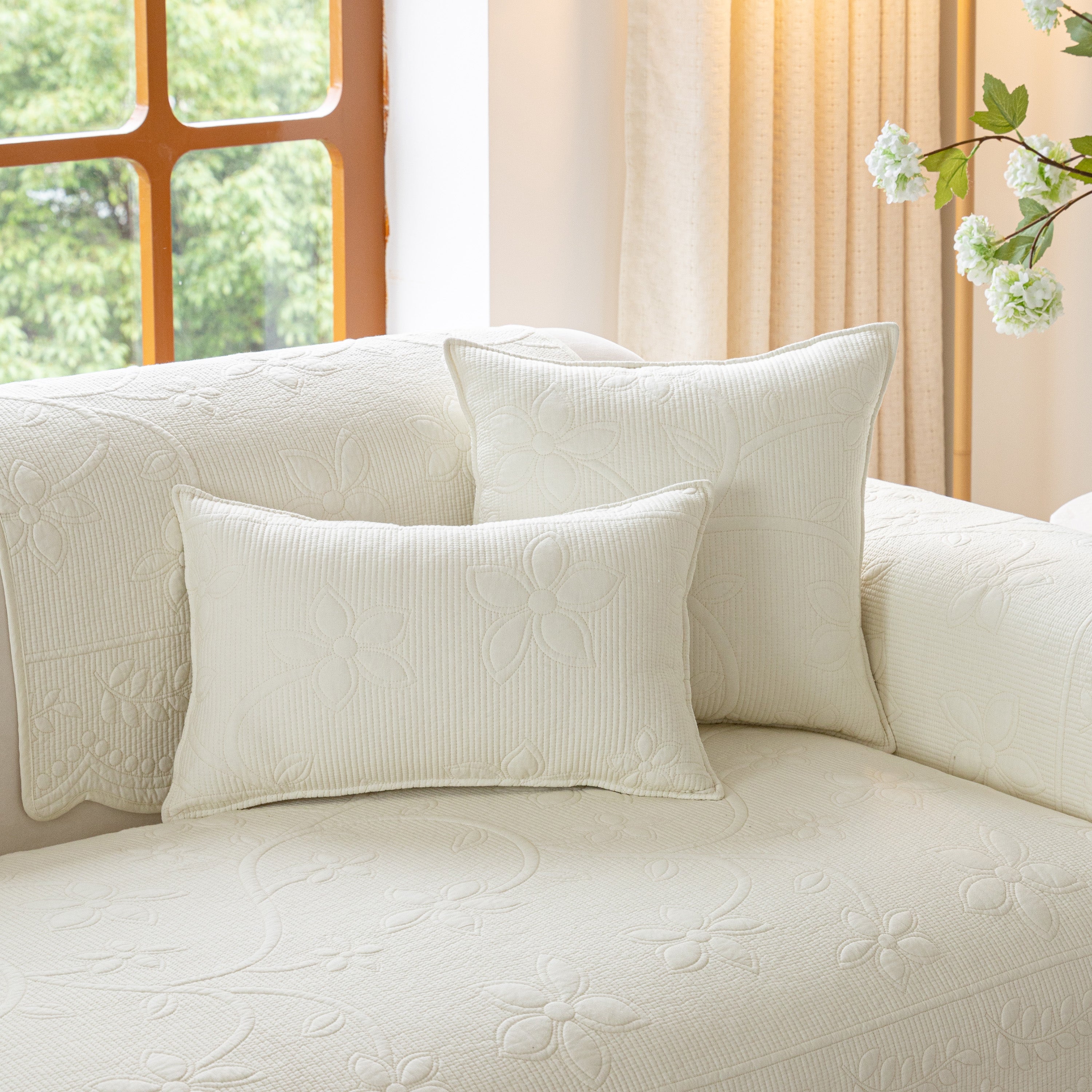 Floral Cotton Quilted Sofa Cover, Non-slip Couch Protector With Scalloped Edges
