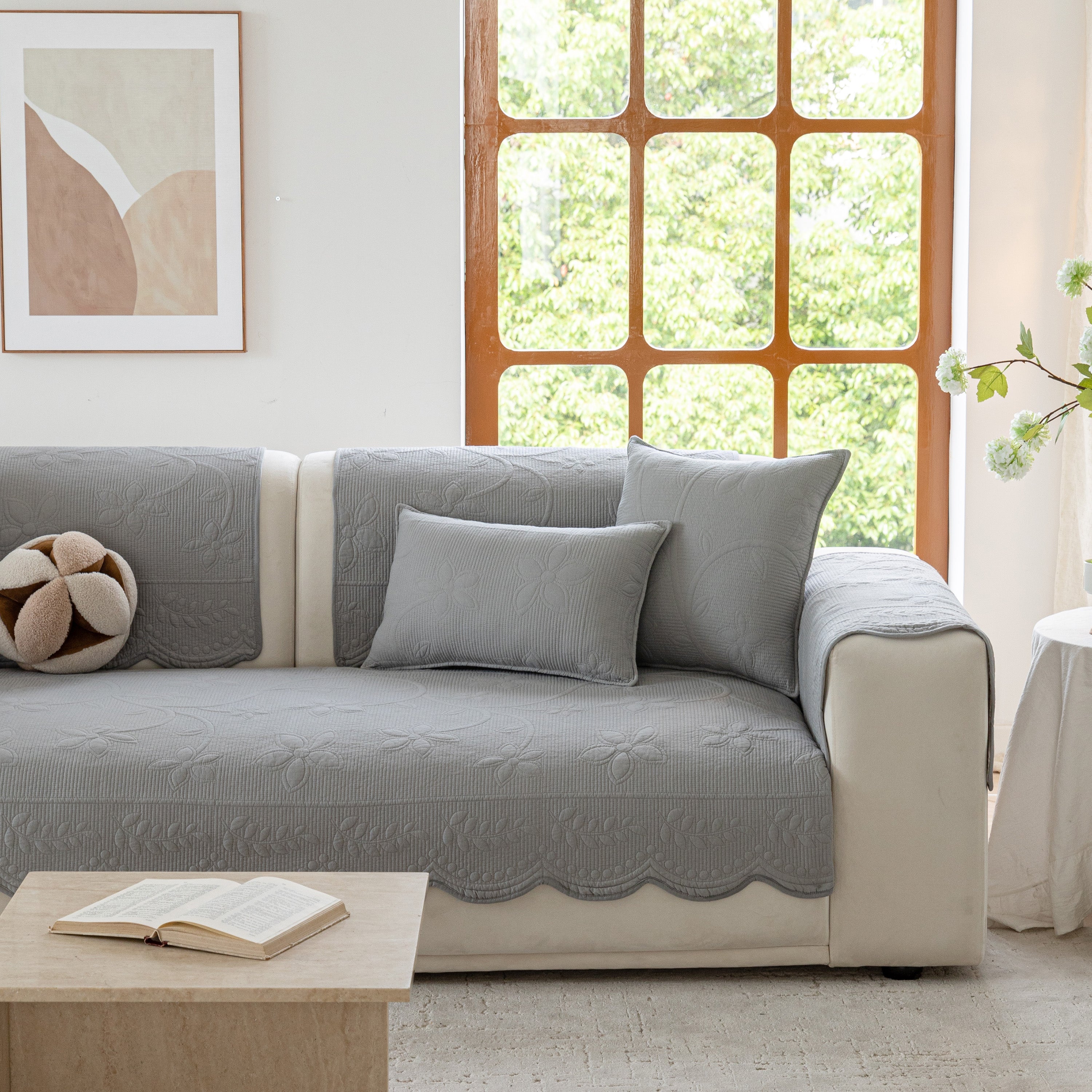 Floral Cotton Quilted Sofa Cover, Non-slip Couch Protector With Scalloped Edges