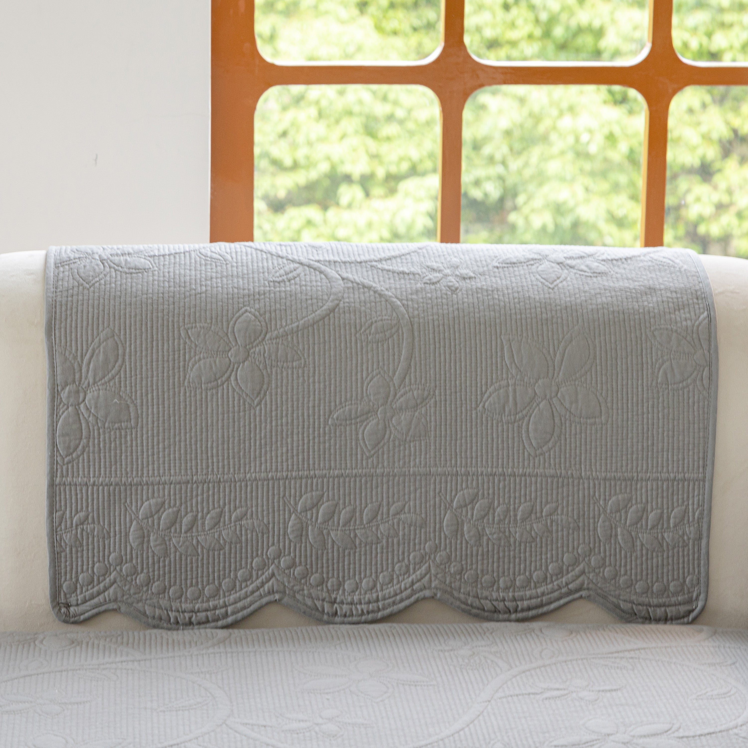 Floral Cotton Quilted Sofa Cover, Non-slip Couch Protector With Scalloped Edges