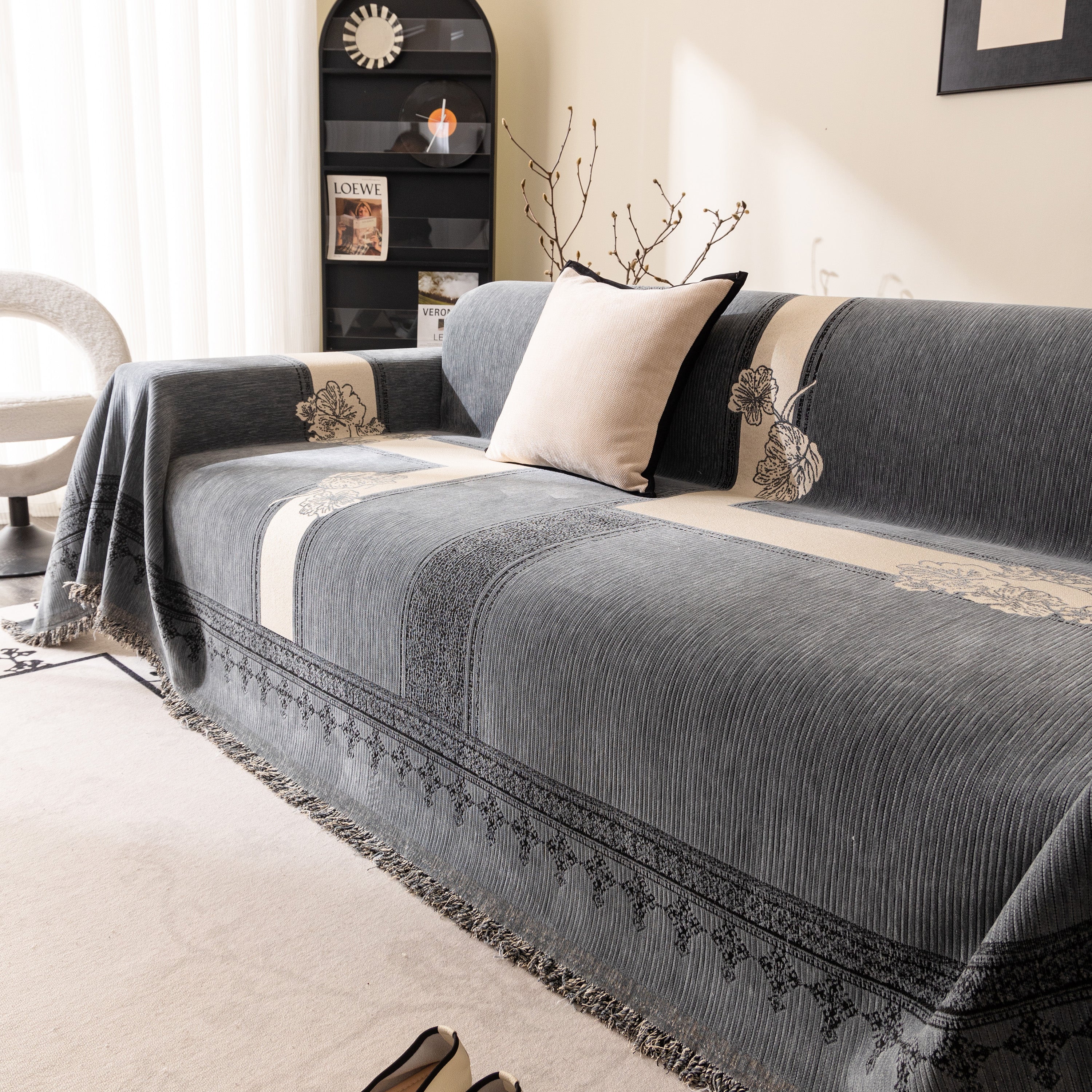 Jacquard Floral Band Sofa Cover With Tassels, Thick Textured Couch Throw Blanket