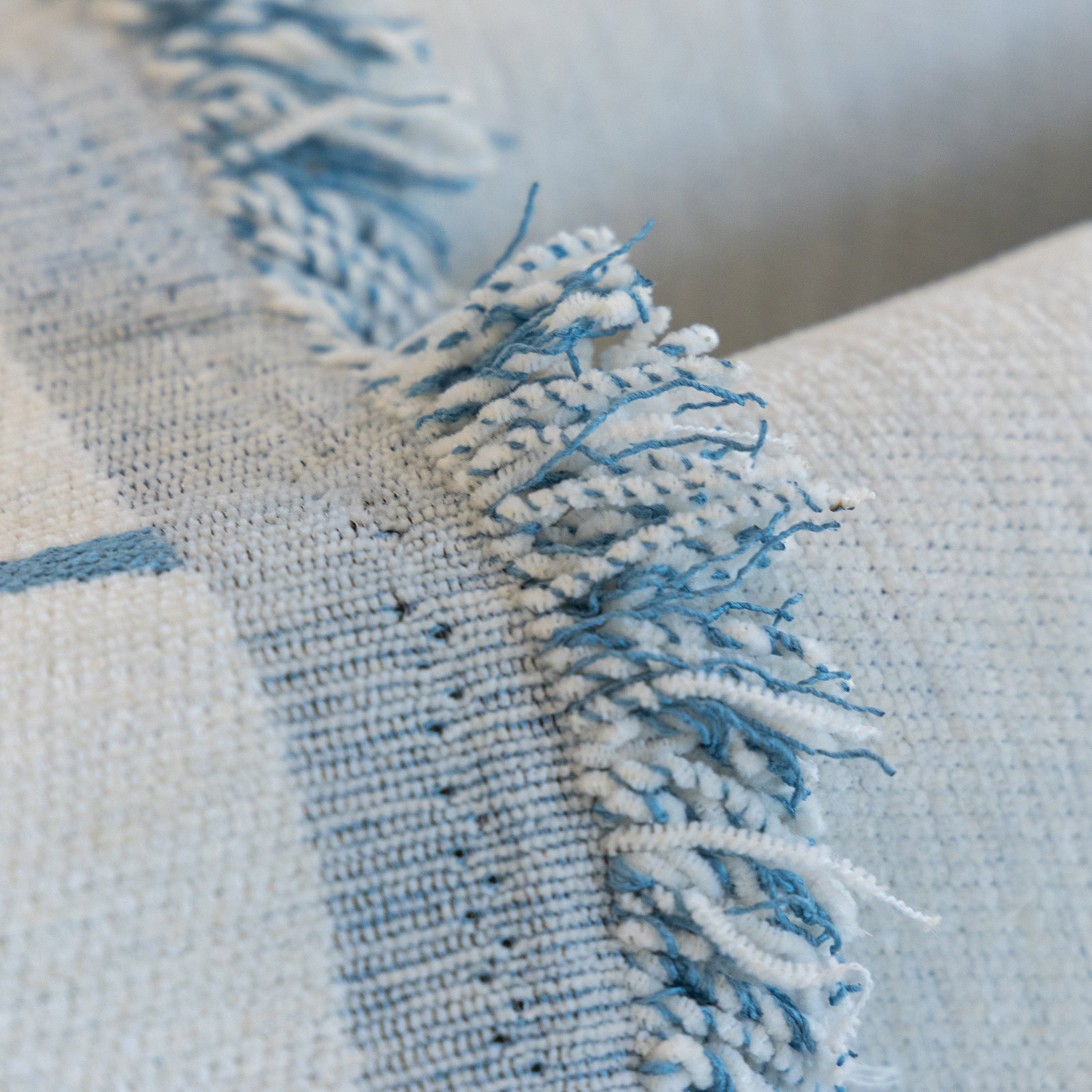 Cozy Couch Throw Blanket With Tassels, Jacquard Leaf Pattern Furniture Protector
