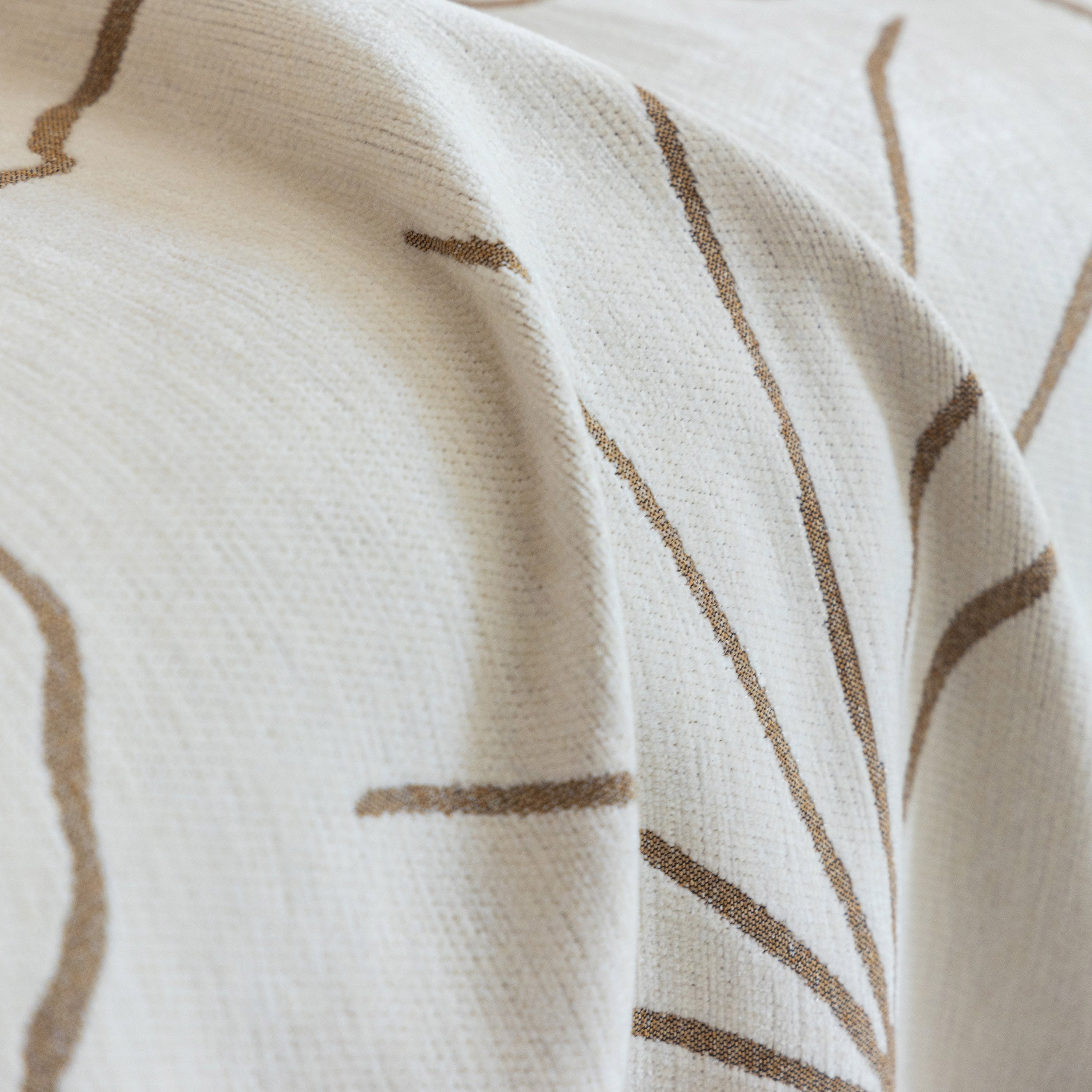Cozy Couch Throw Blanket With Tassels, Jacquard Leaf Pattern Furniture Protector