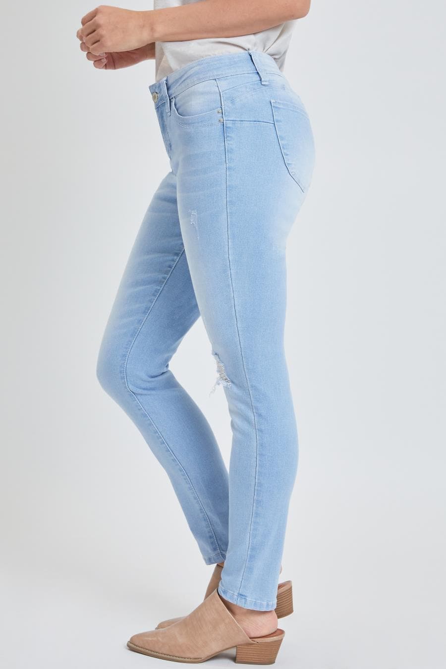 Women's Wannabettabutt Mid Rise Skinny Jean