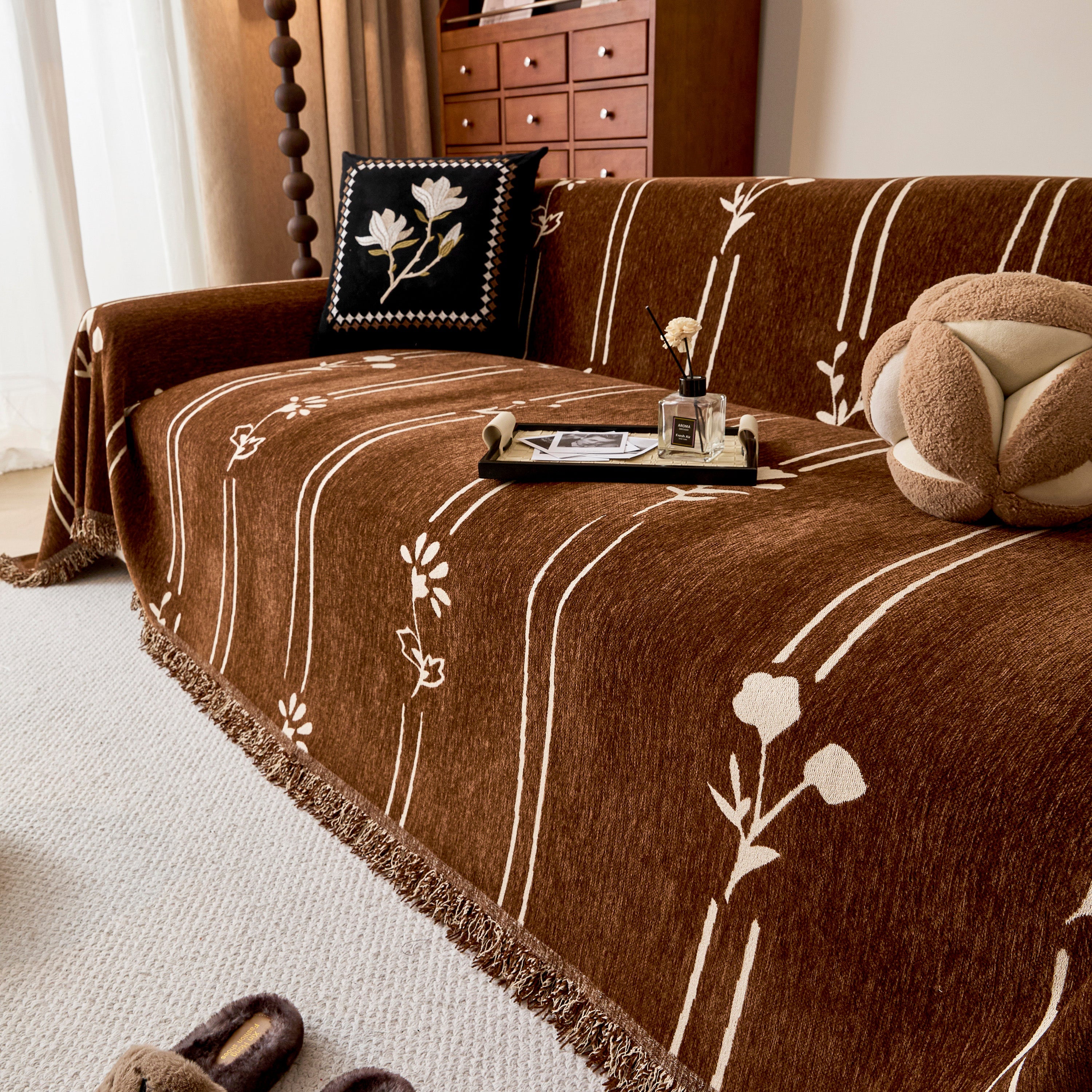 Chenille Jacquard Sofa Throw Cover With Tassel Soft Thick Couch Protector Blanket