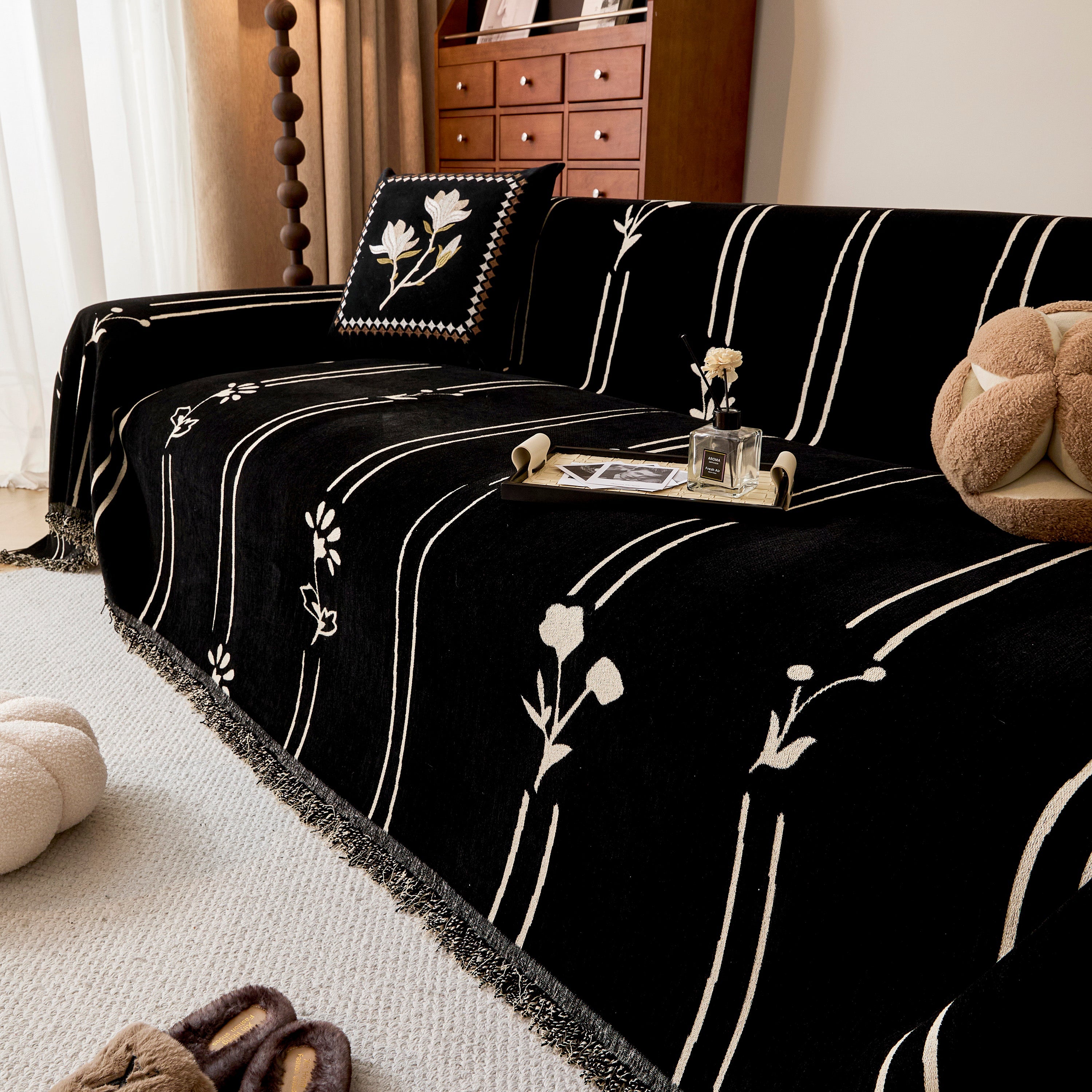 Chenille Jacquard Sofa Throw Cover With Tassel Soft Thick Couch Protector Blanket