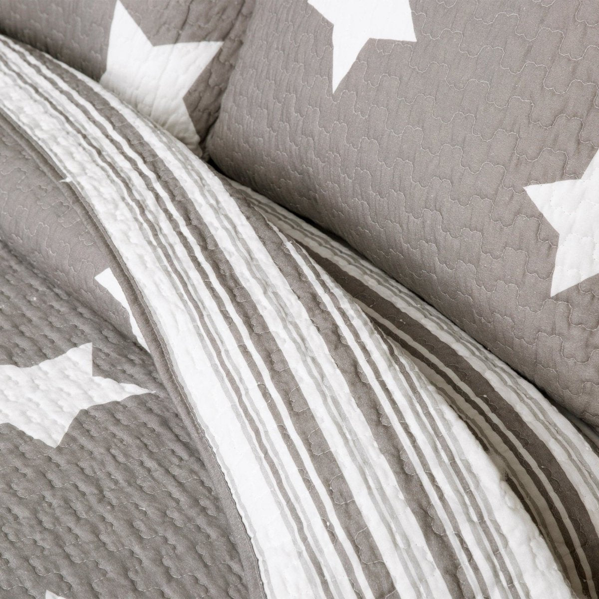 Star Reversible 2 Piece Quilt Set Twin Size