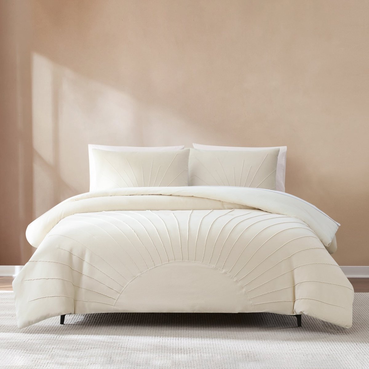 Solar Drift Velvet Comforter Set