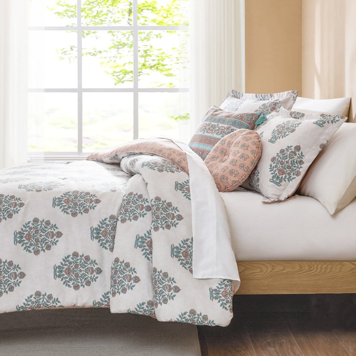 Sofia Flower Block Bouquet Comforter 5pc Set