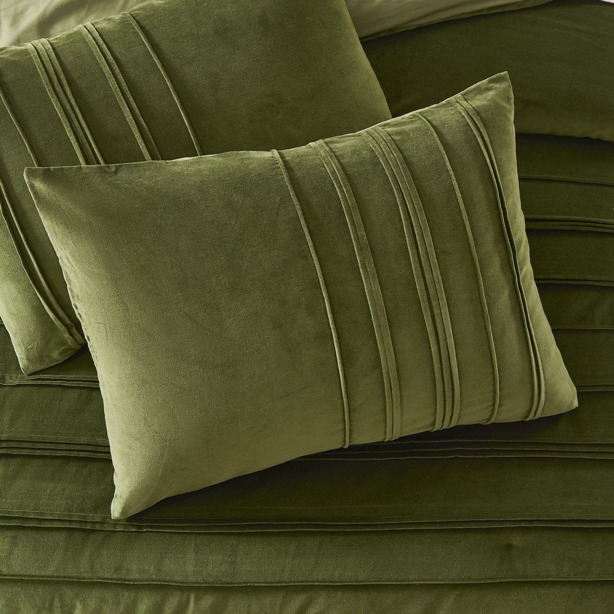 Pleated Groove Comforter Set