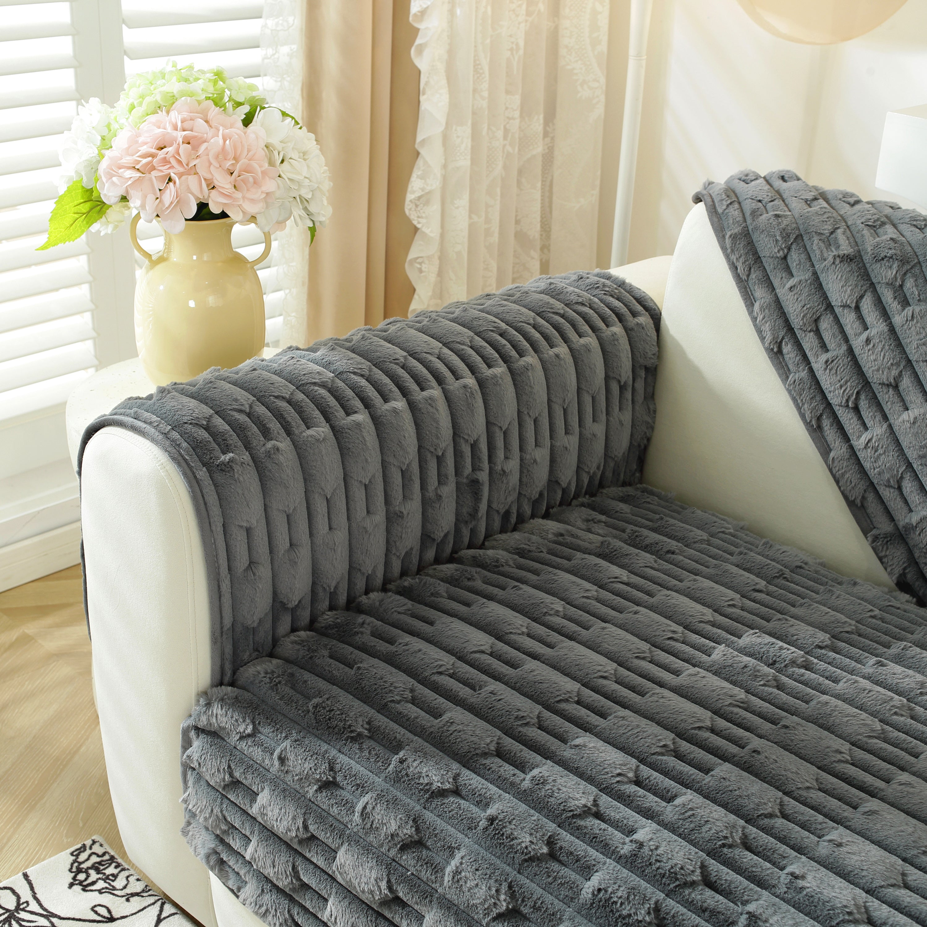 Bamboo-style Sofa Towel, Faux Rabbit Fur Thickened Non-slip Seat Cushion Covers