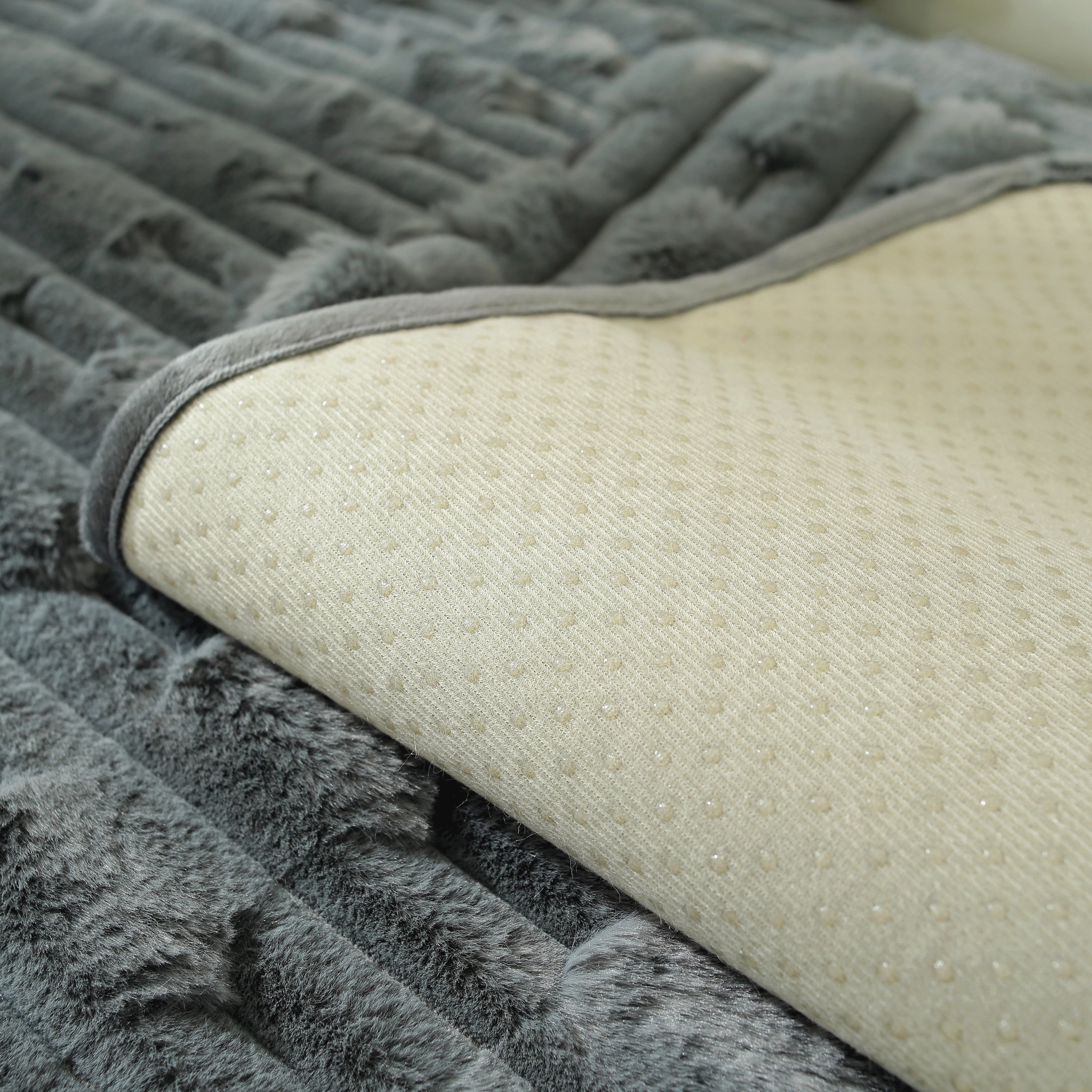 Bamboo-style Sofa Towel, Faux Rabbit Fur Thickened Non-slip Seat Cushion Covers