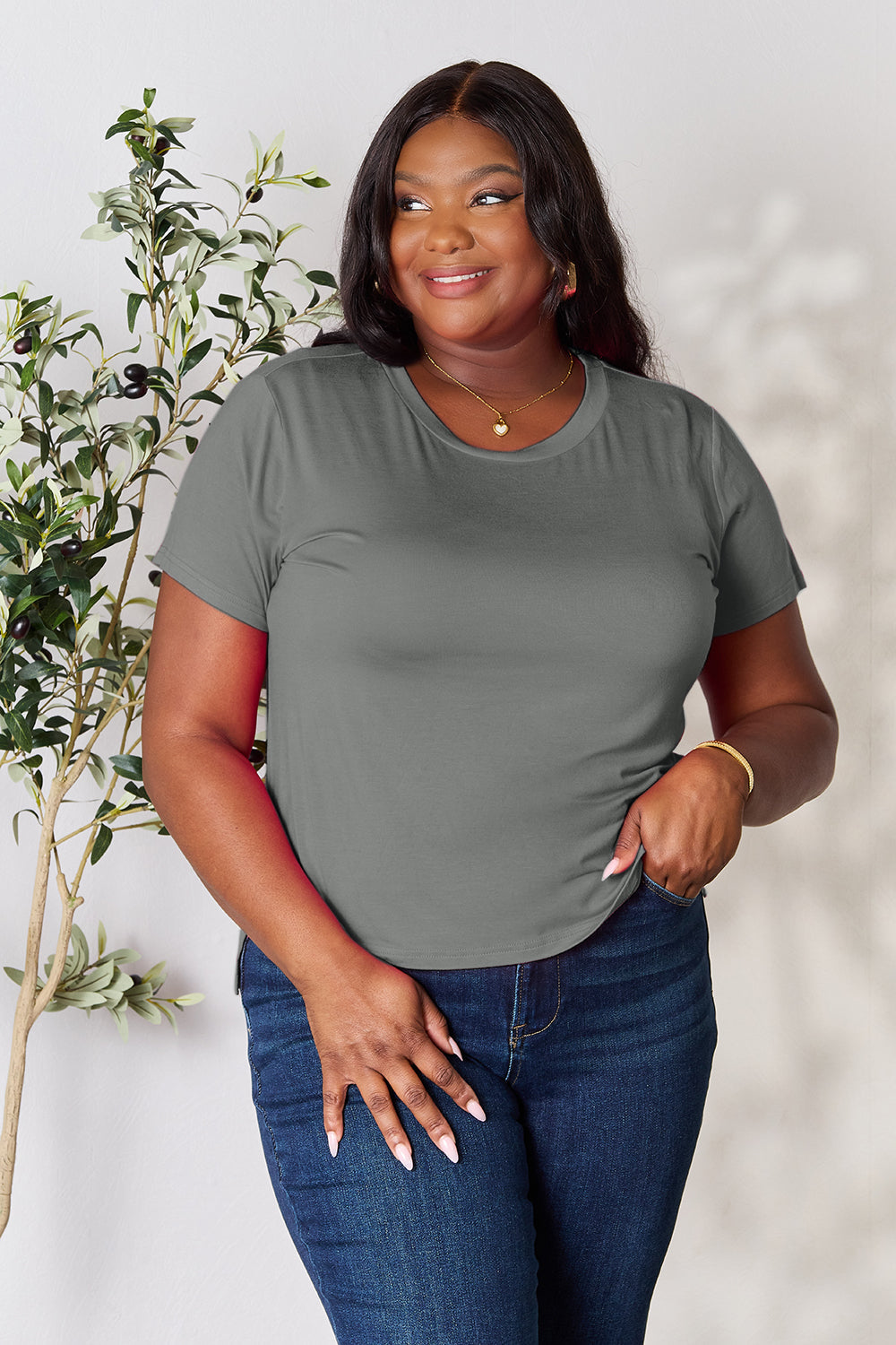 Basic Bae Full Size Round Neck Short Sleeve T-shirt