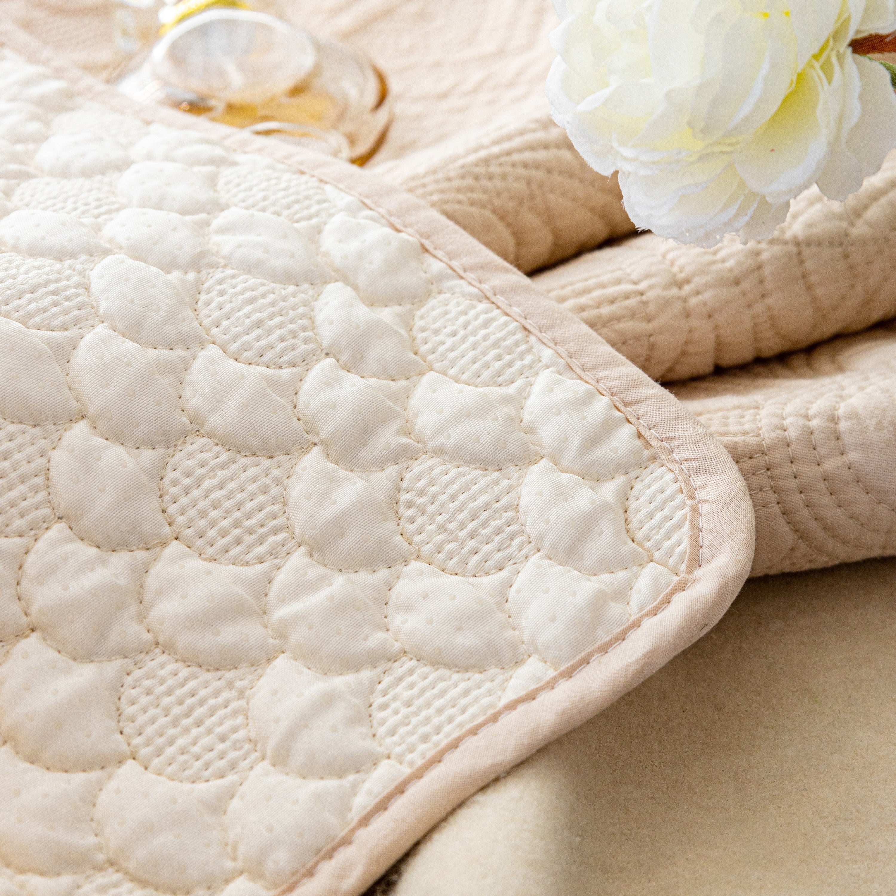 Cotton Quilted Sofa Cover, Non-slip Couch Protector Fits Backrest, Seat & Armrest