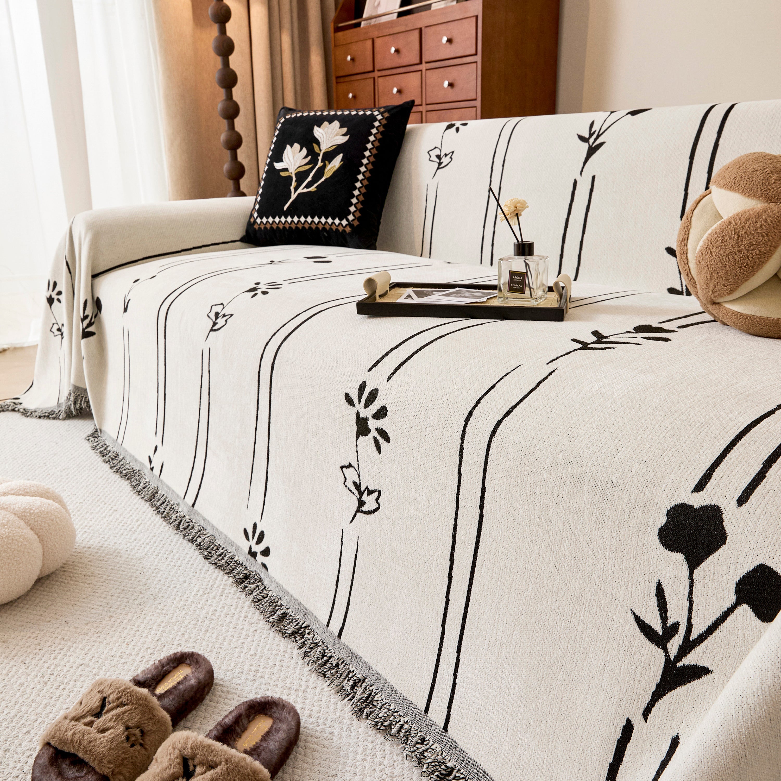 Chenille Jacquard Sofa Throw Cover With Tassel Soft Thick Couch Protector Blanket
