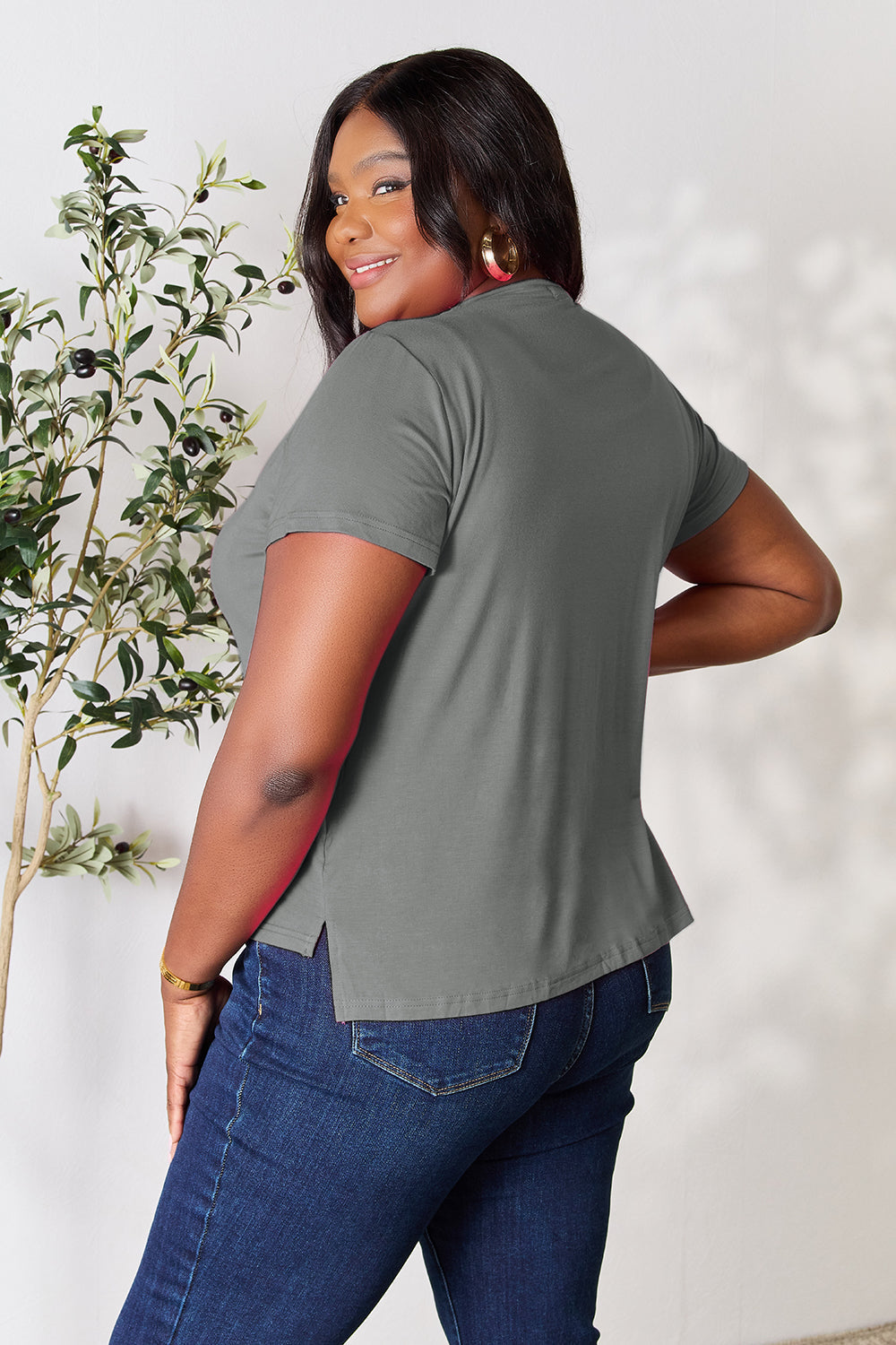 Basic Bae Full Size Round Neck Short Sleeve T-shirt