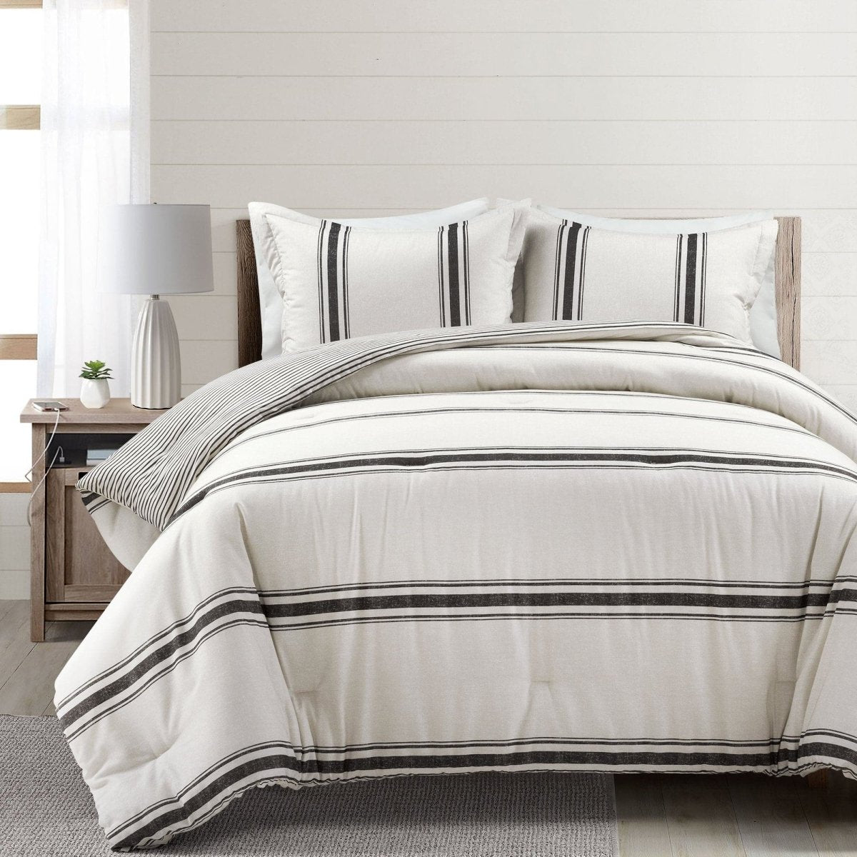 Farmhouse Stripe Reversible Comforter Set