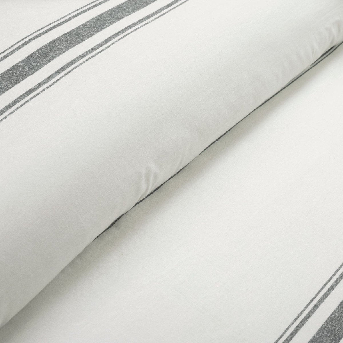 Farmhouse Stripe Reversible Comforter Set