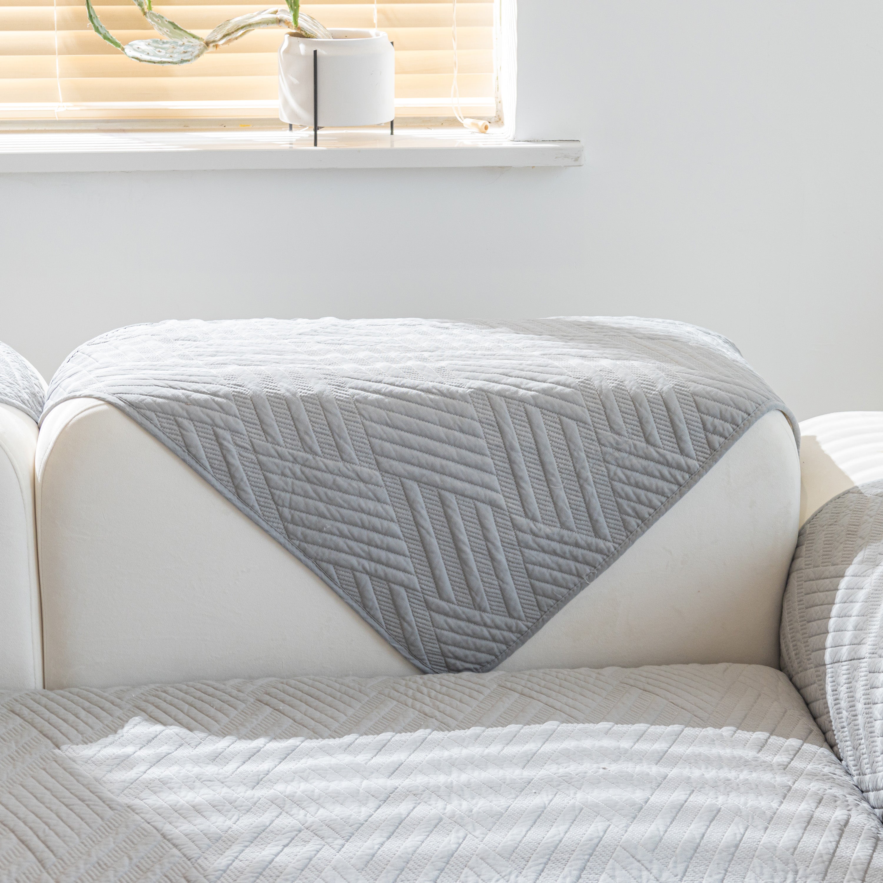 Quilted Geometric Cotton Sofa Cover, Non-slip & Thick Padded Furniture Covers
