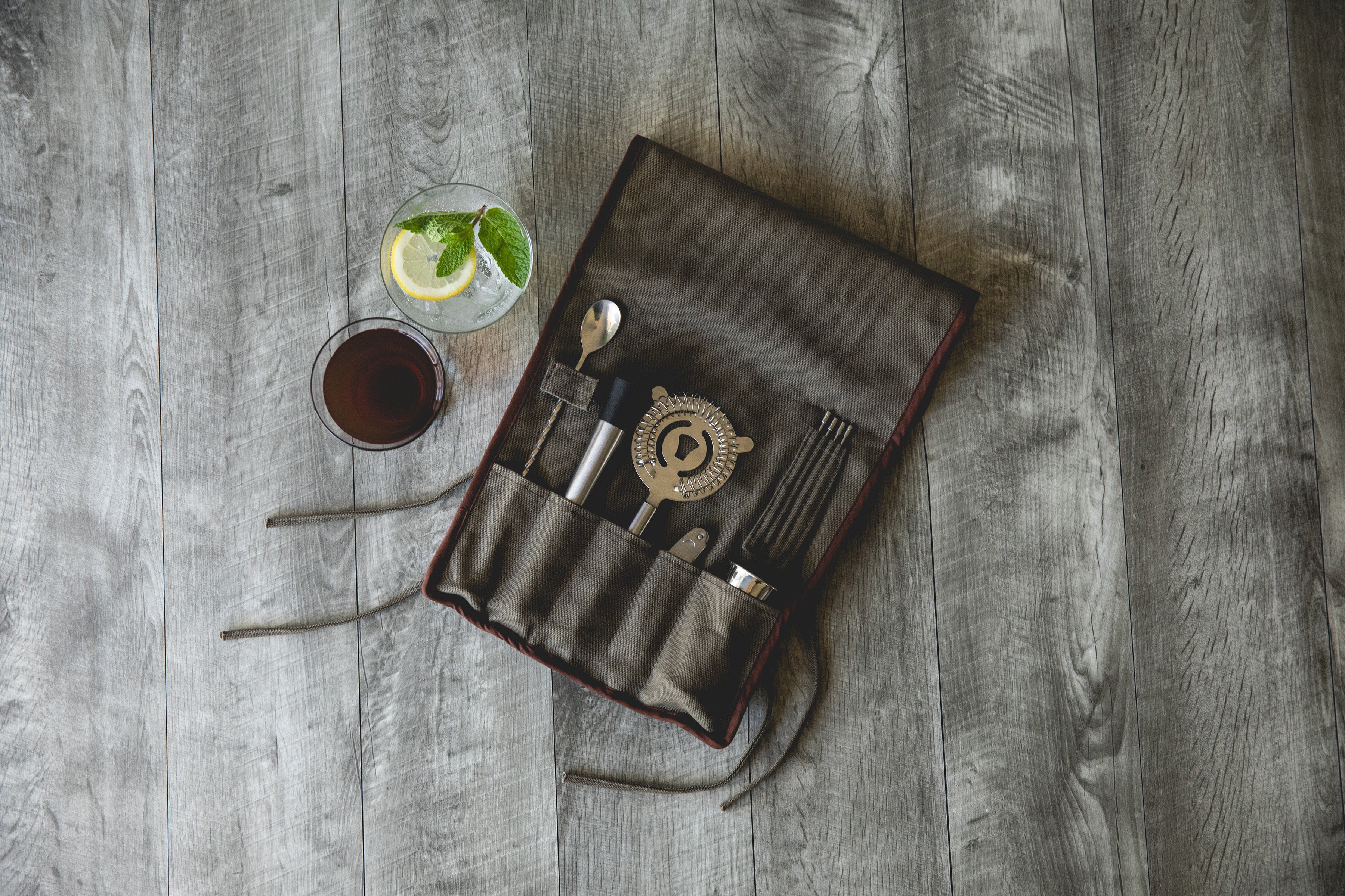 10-piece Bar Tool Roll Up Kit