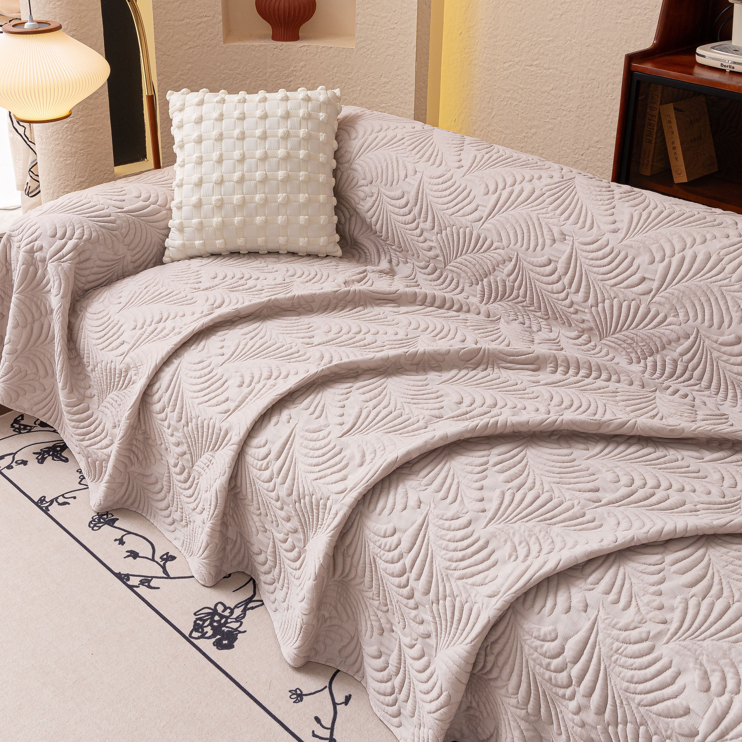 Cooling Quilted Non-slip Furniture Protector For Pets & Kids, Washable Sofa Slipcover