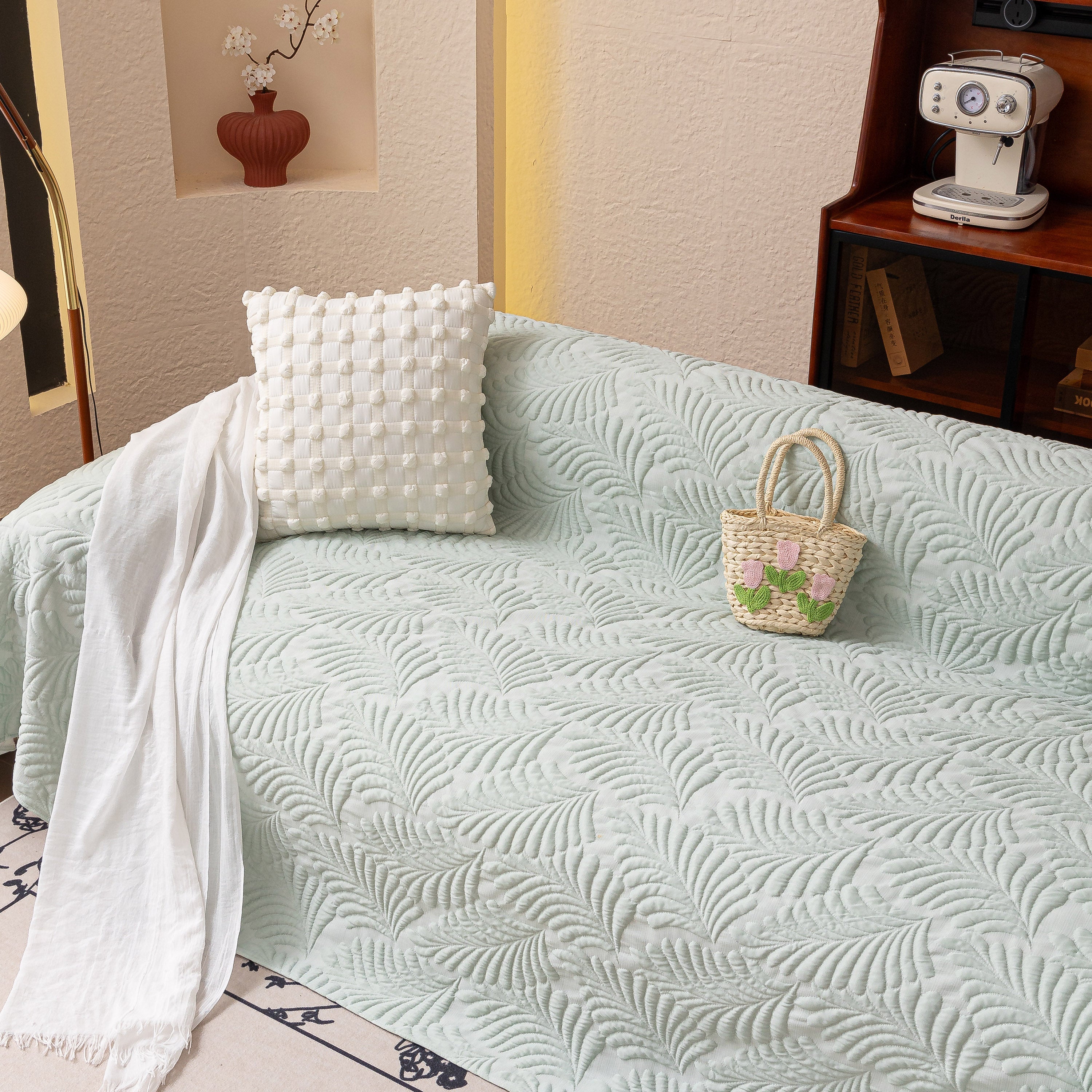 Cooling Quilted Non-slip Furniture Protector For Pets & Kids, Washable Sofa Slipcover