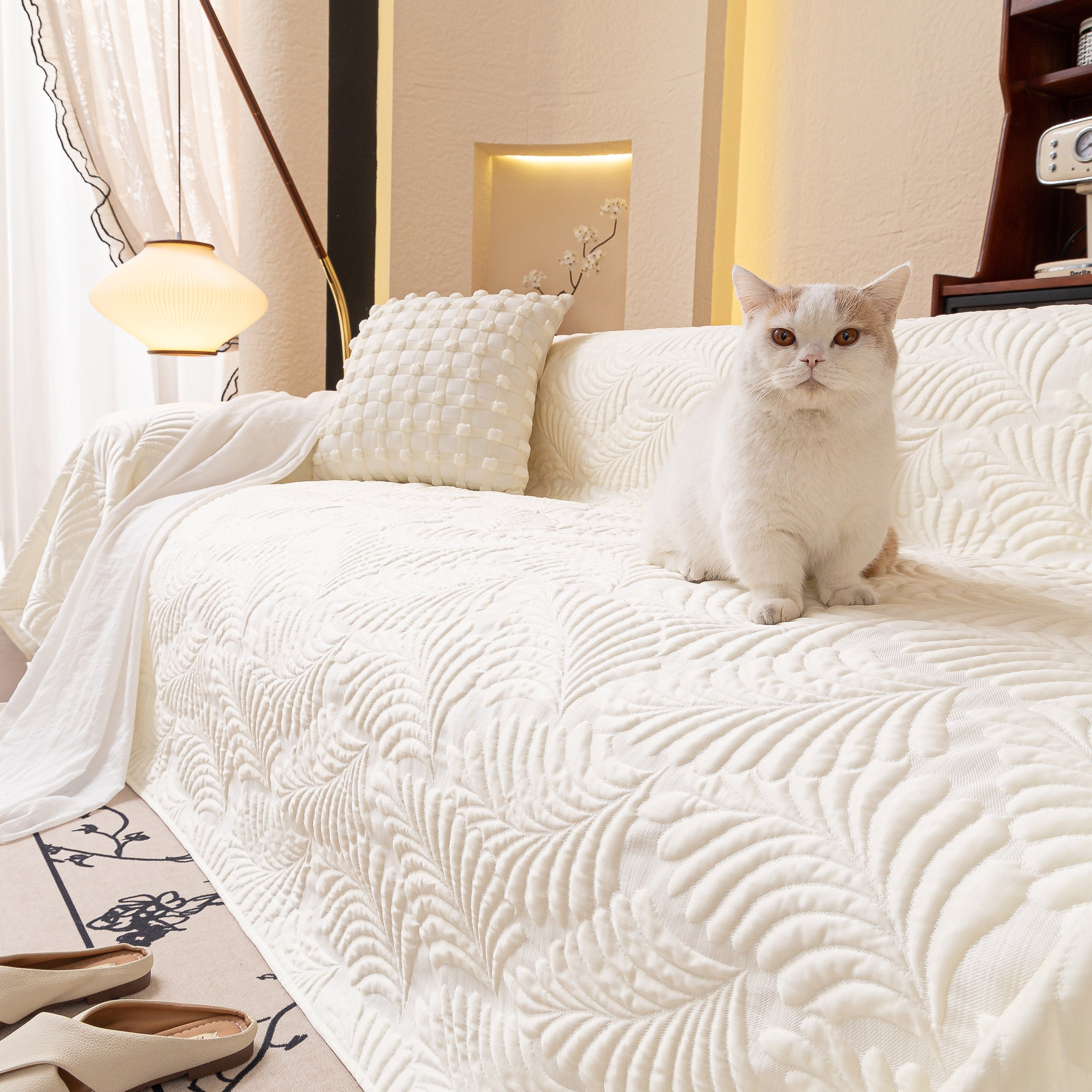 Cooling Quilted Non-slip Furniture Protector For Pets & Kids, Washable Sofa Slipcover