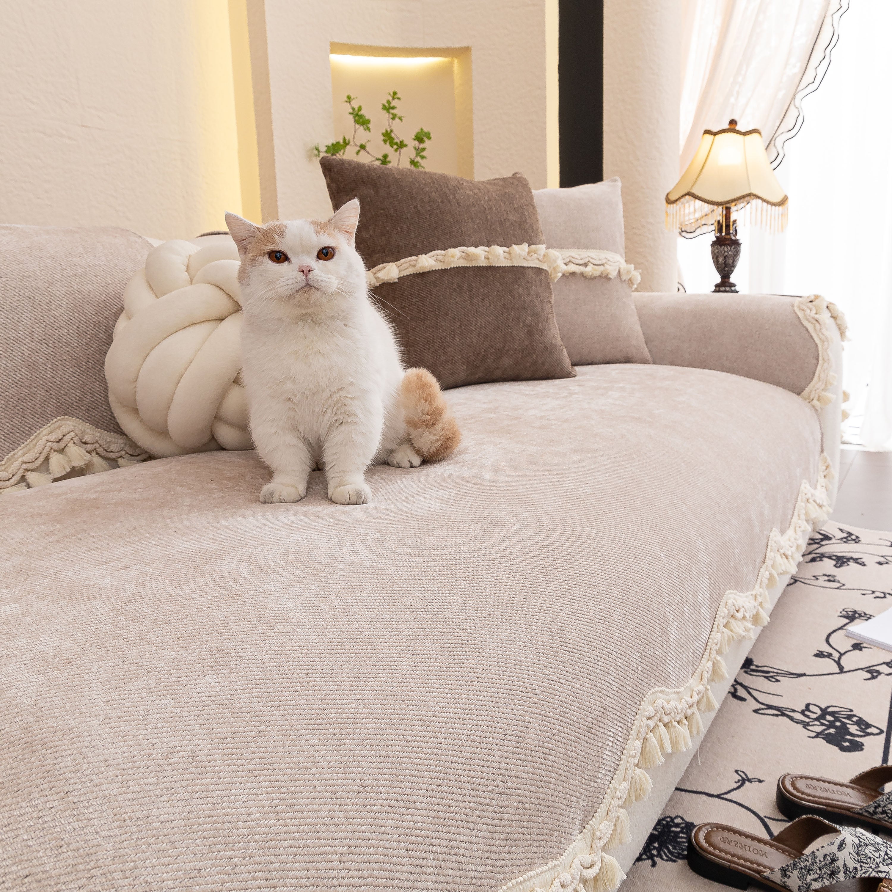 Chenille Sofa Cover Towel – Non-slip, Washable Pets Couch Protector With Tassels