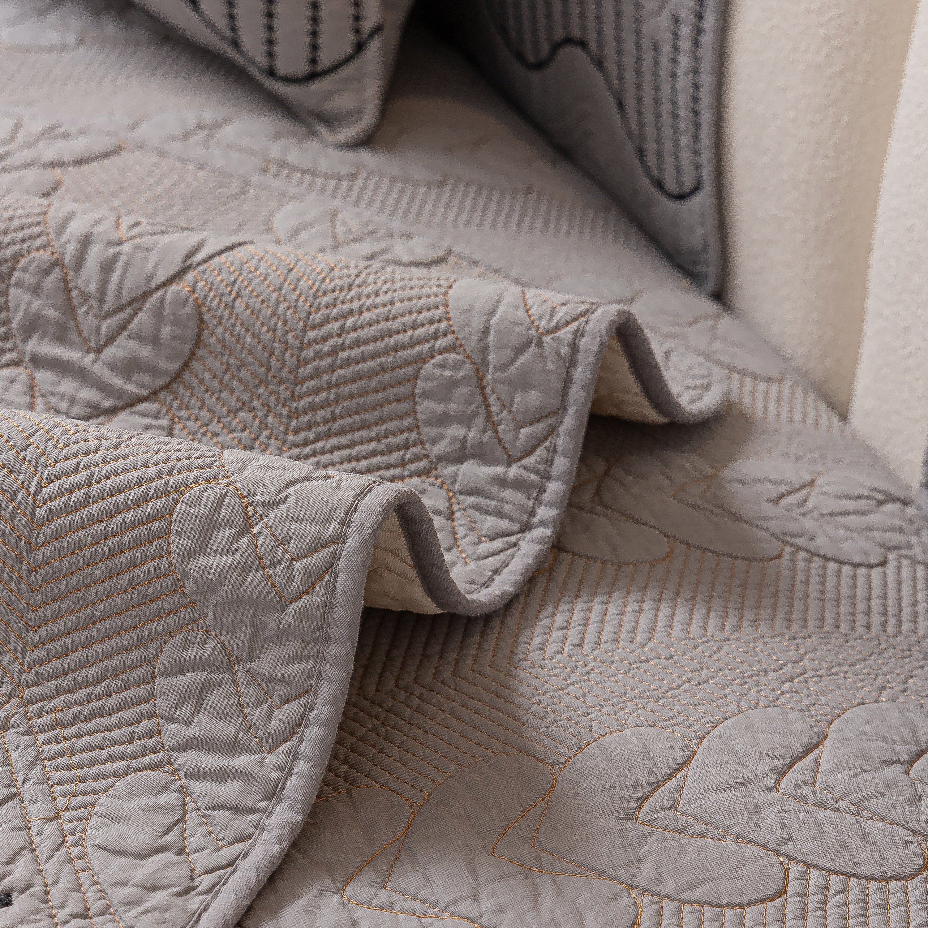3d Quilted Thick Cotton Sofa Cover Non-slip Couch Throw For Fabric & Leather Sofas