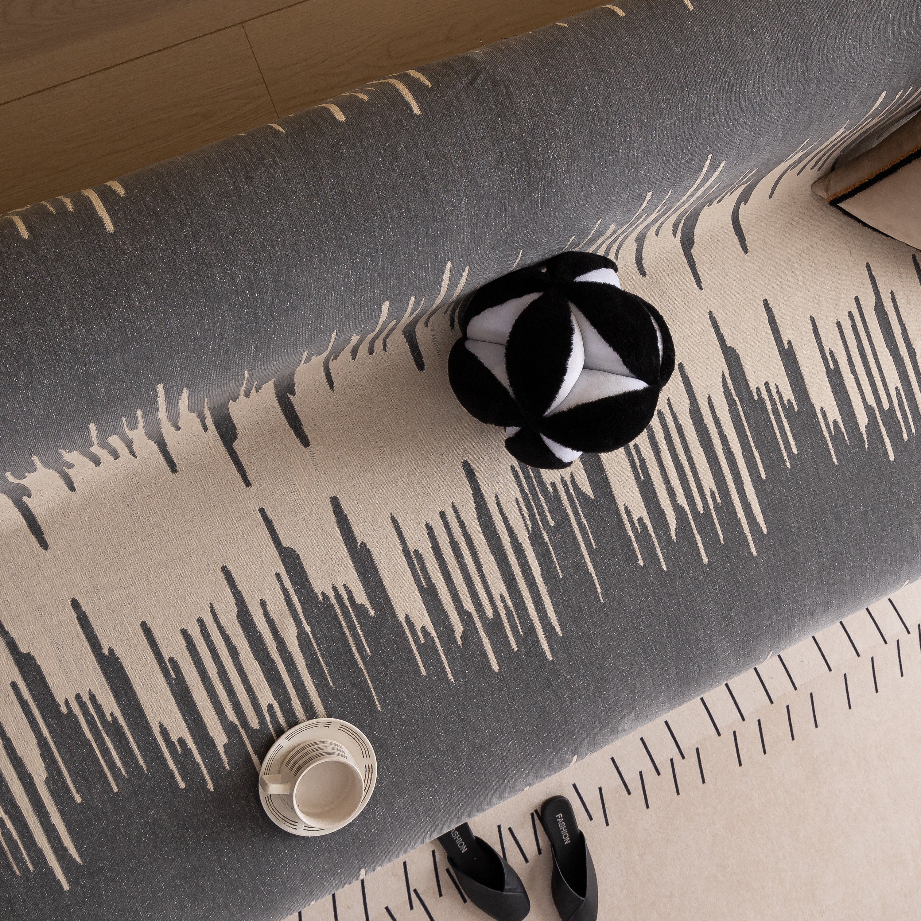 Luxury Throws For Sofas, Versatile Slipcovers & Sofa Covers For Couches And Chairs