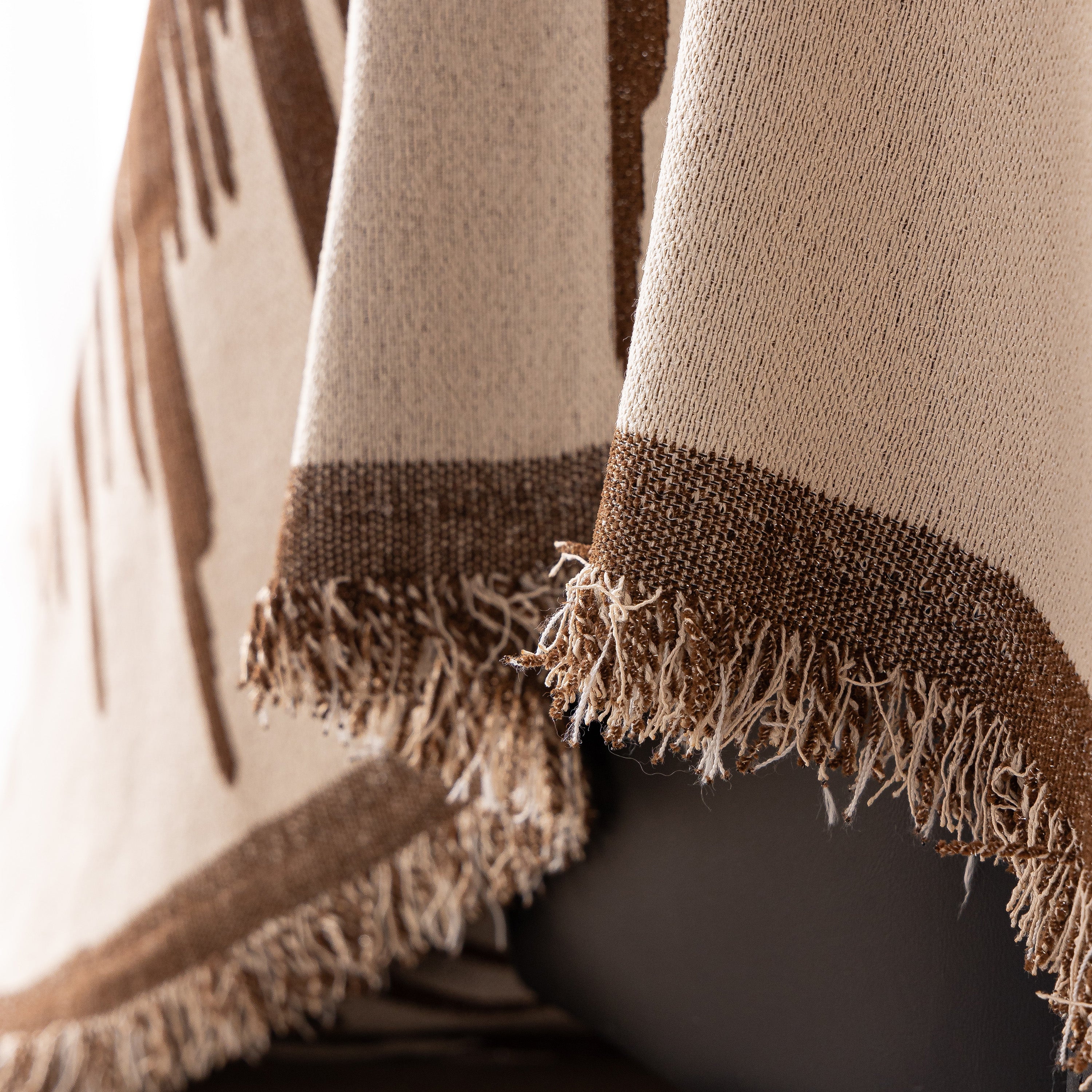 Luxury Throws For Sofas, Versatile Slipcovers & Sofa Covers For Couches And Chairs